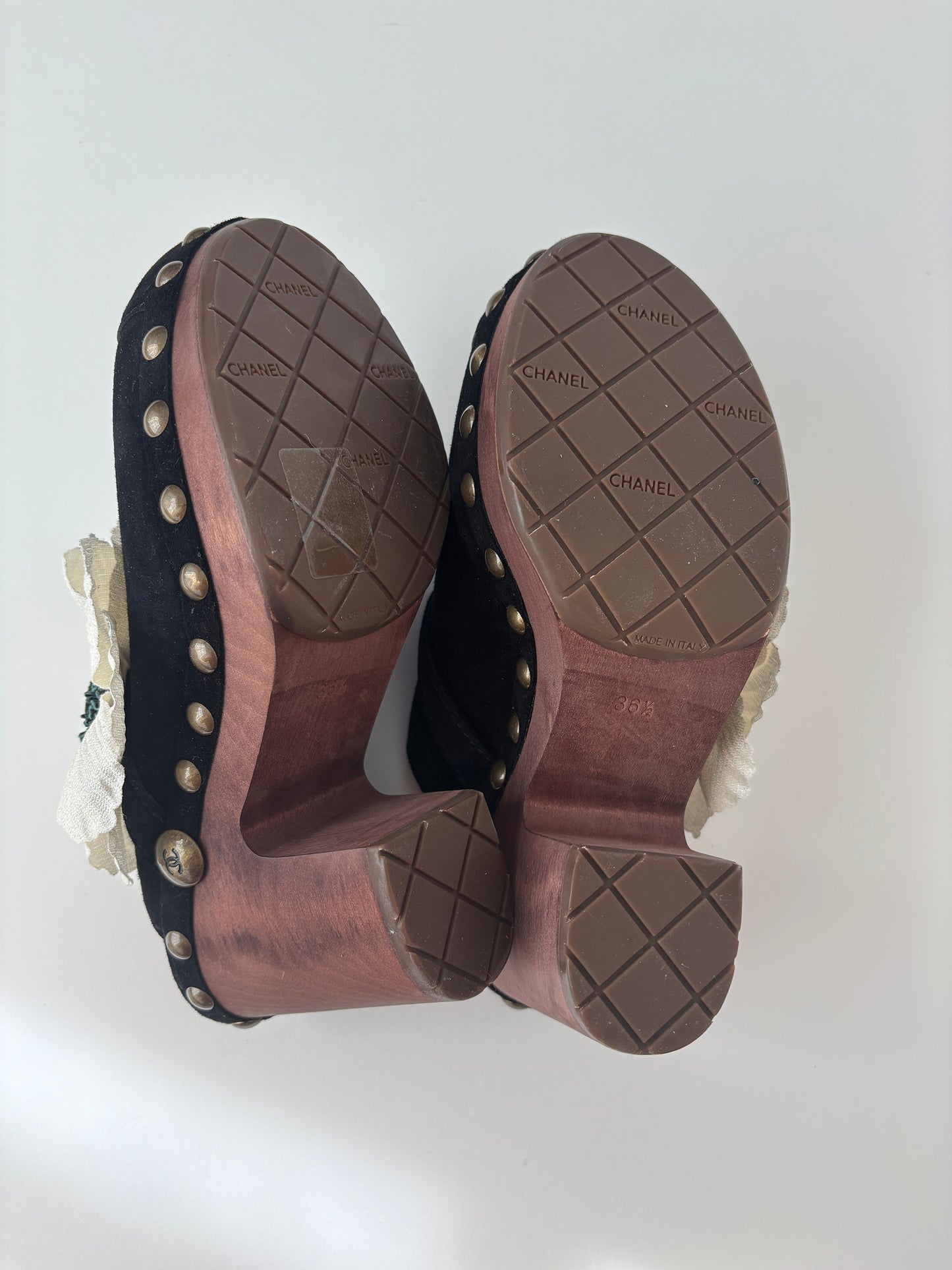 Chanel 2000s by Karl Lagerfeld Camellia flower clogs UNWORN (EU 36,5 / US 6)