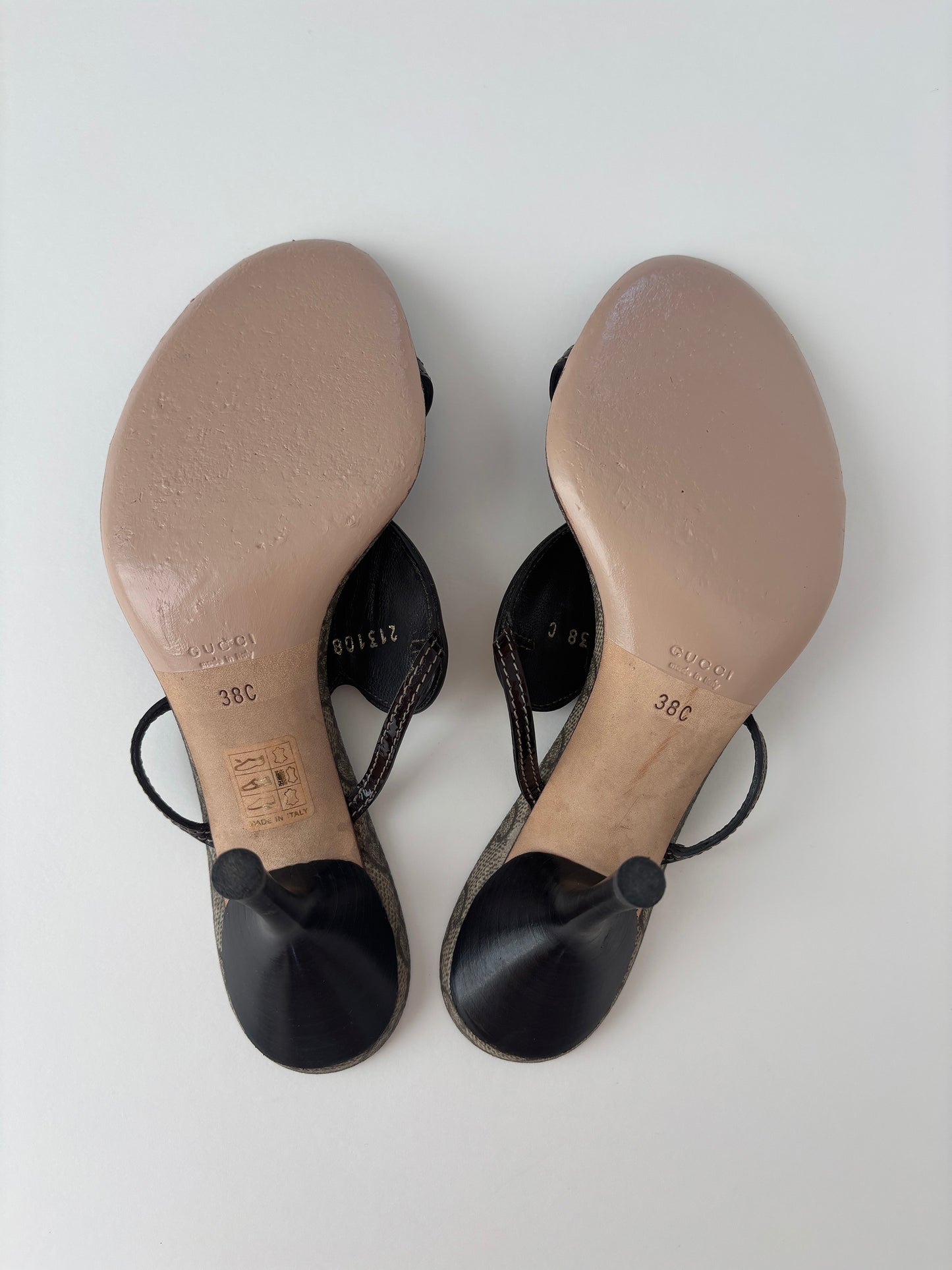 Gucci by Tom Ford 2000s rare brown mongram heart heels (EU 38 / US 7.5)
