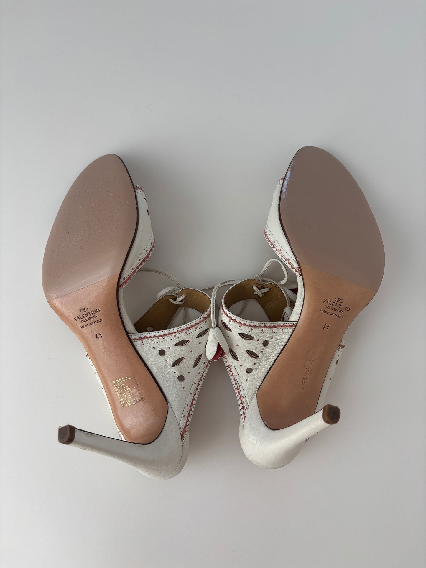 Valentino Garavani 2000s white eyelet bow sandal heels (EU 41 / US 10.5)