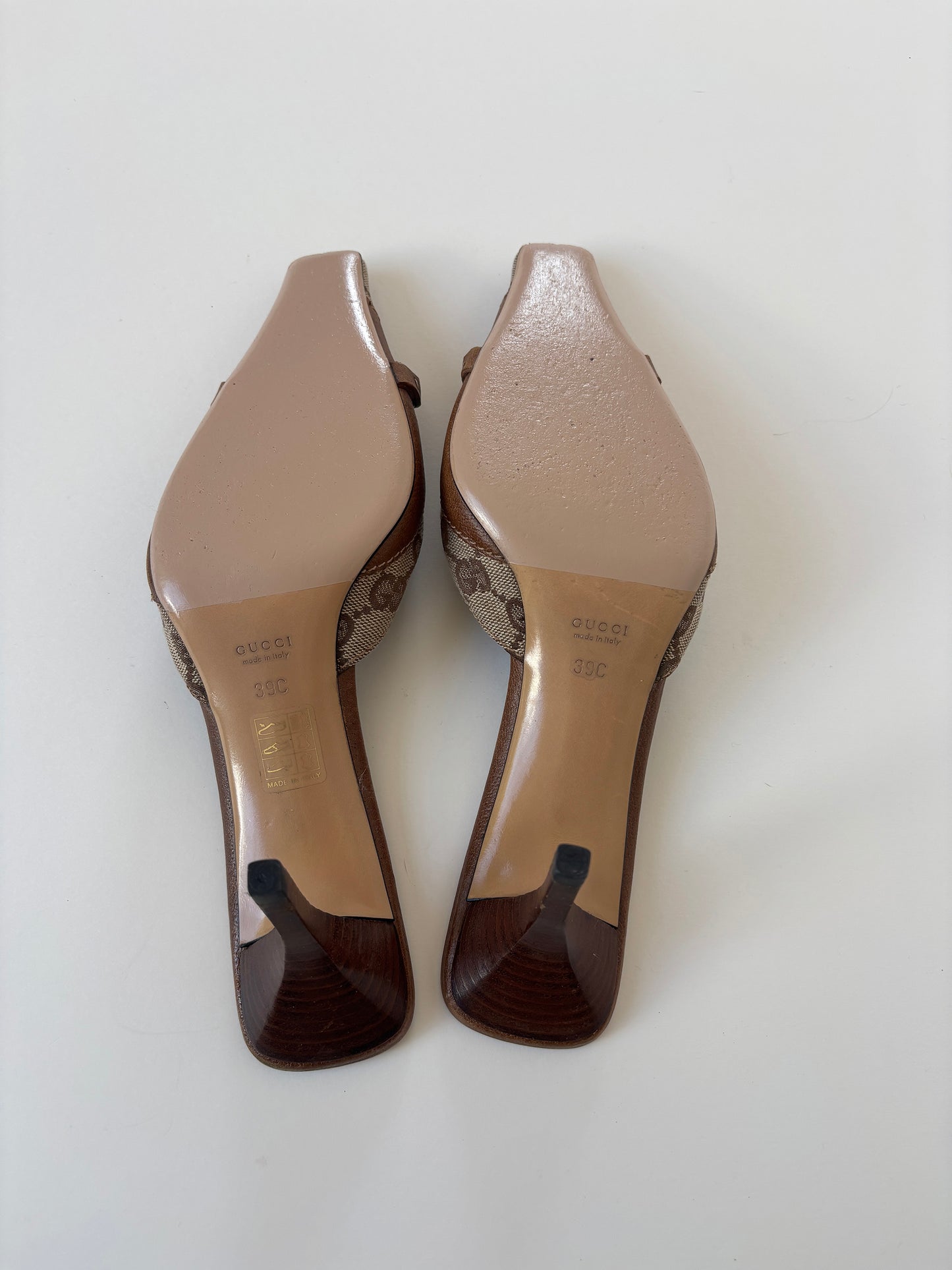 Gucci by Tom Ford 2000s tan squared chain & monogram mules (EU 39 / US 8.5)