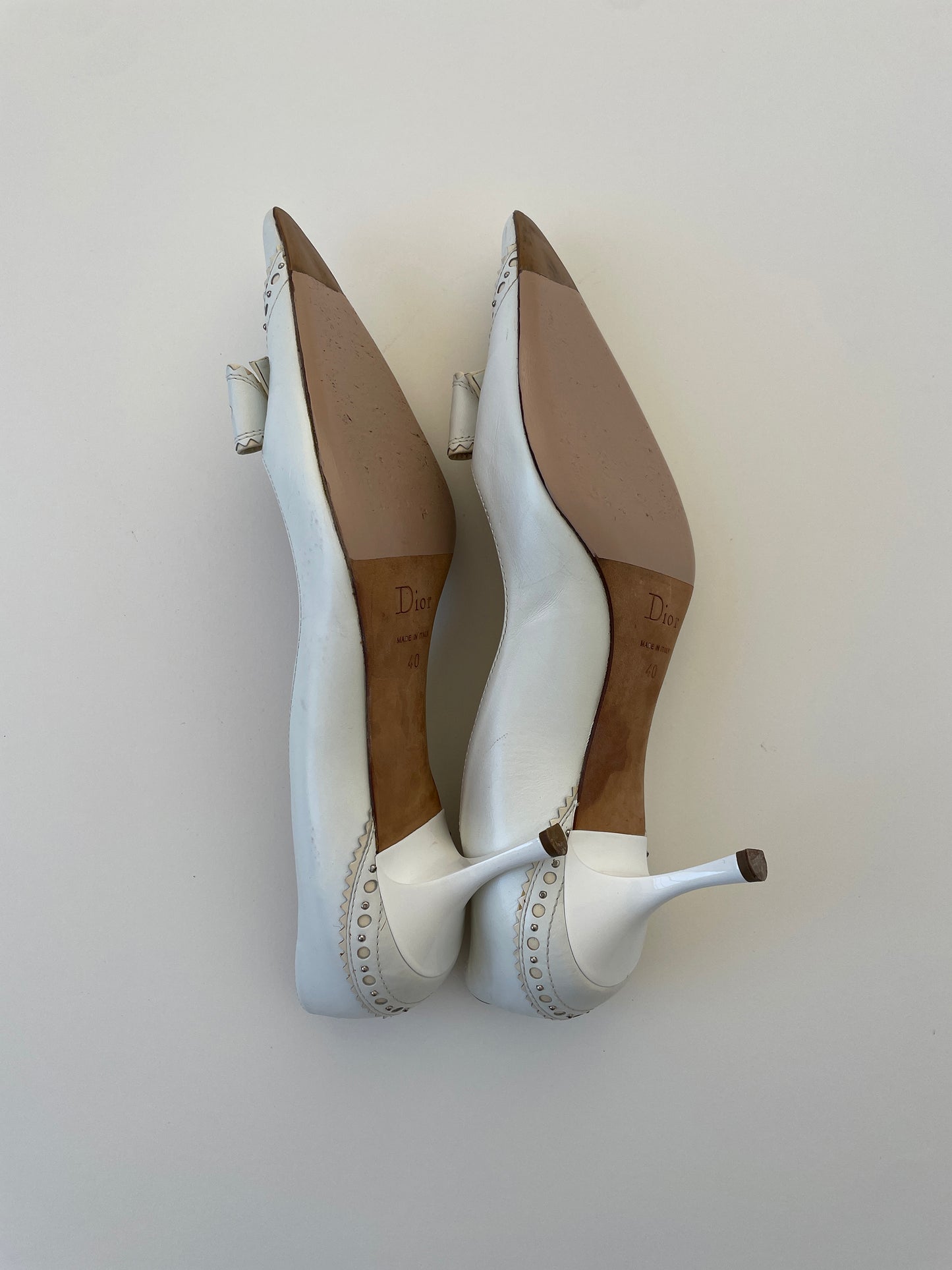 Christian Dior by John Galliano 2000s D Trick white bow kitten heels (EU 40 / US 9.5)