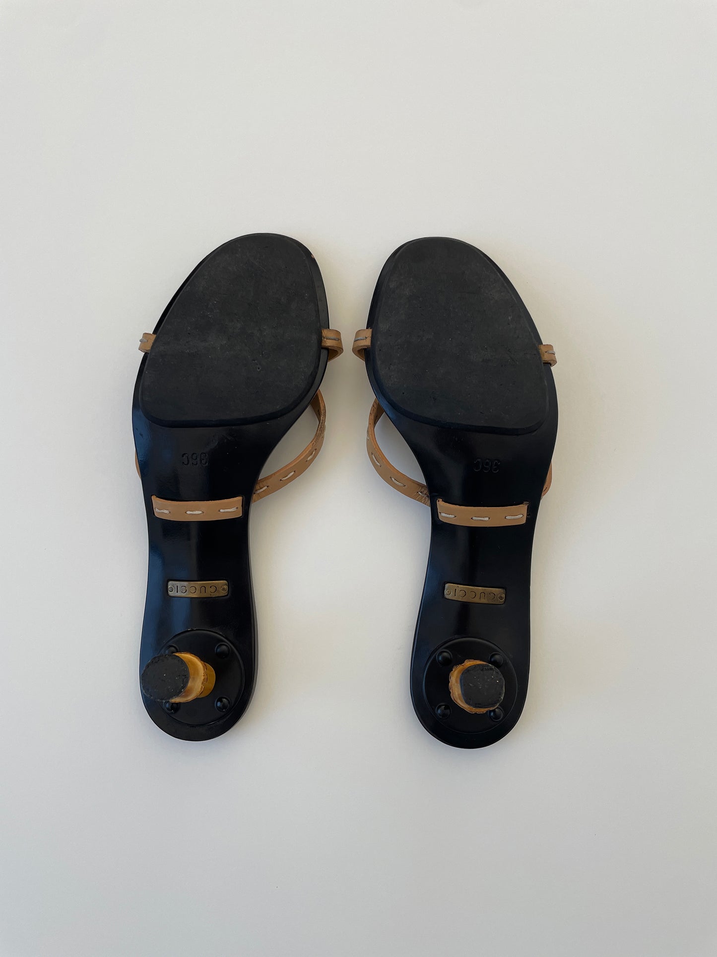 Gucci by Tom Ford iconic minimalistic bamboo black kitten heels (EU 36 / US 5.5)