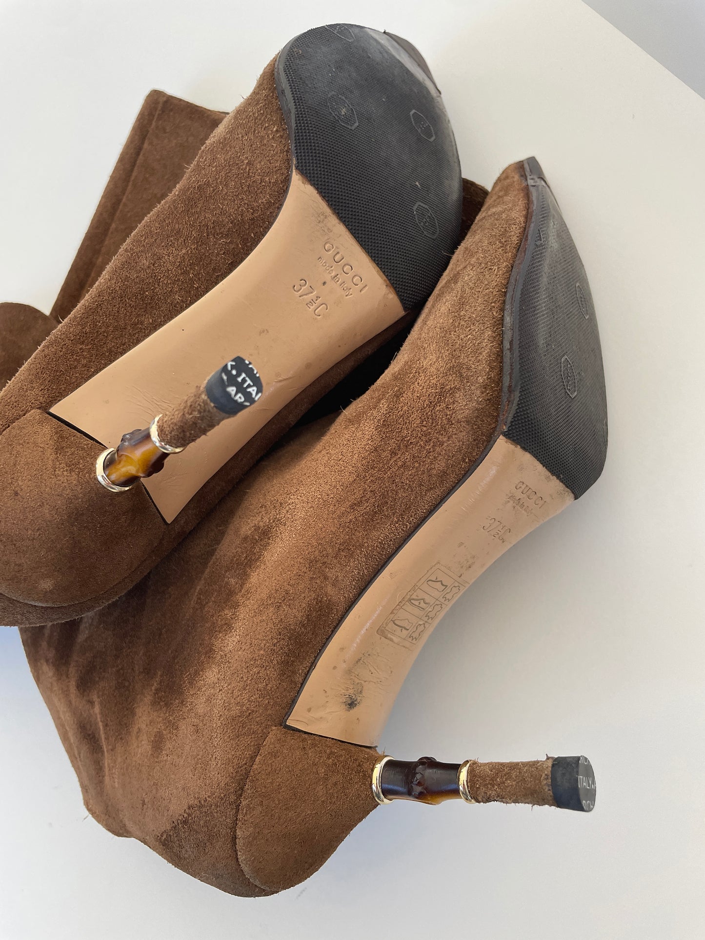 Gucci by Tom Ford tan suede bamboo boots (EU 37,5 / US 7)