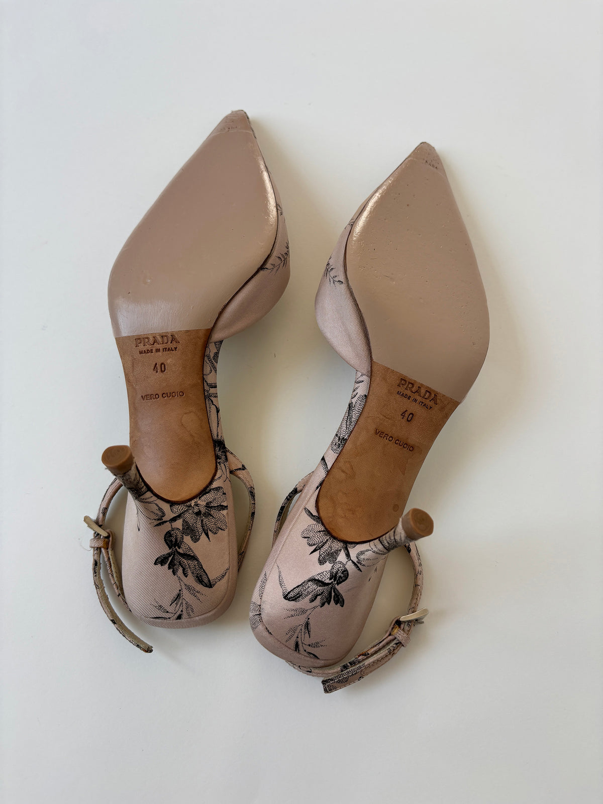 Prada 2000s light pink floral satin sling back heels (EU 40 / US 9.5)