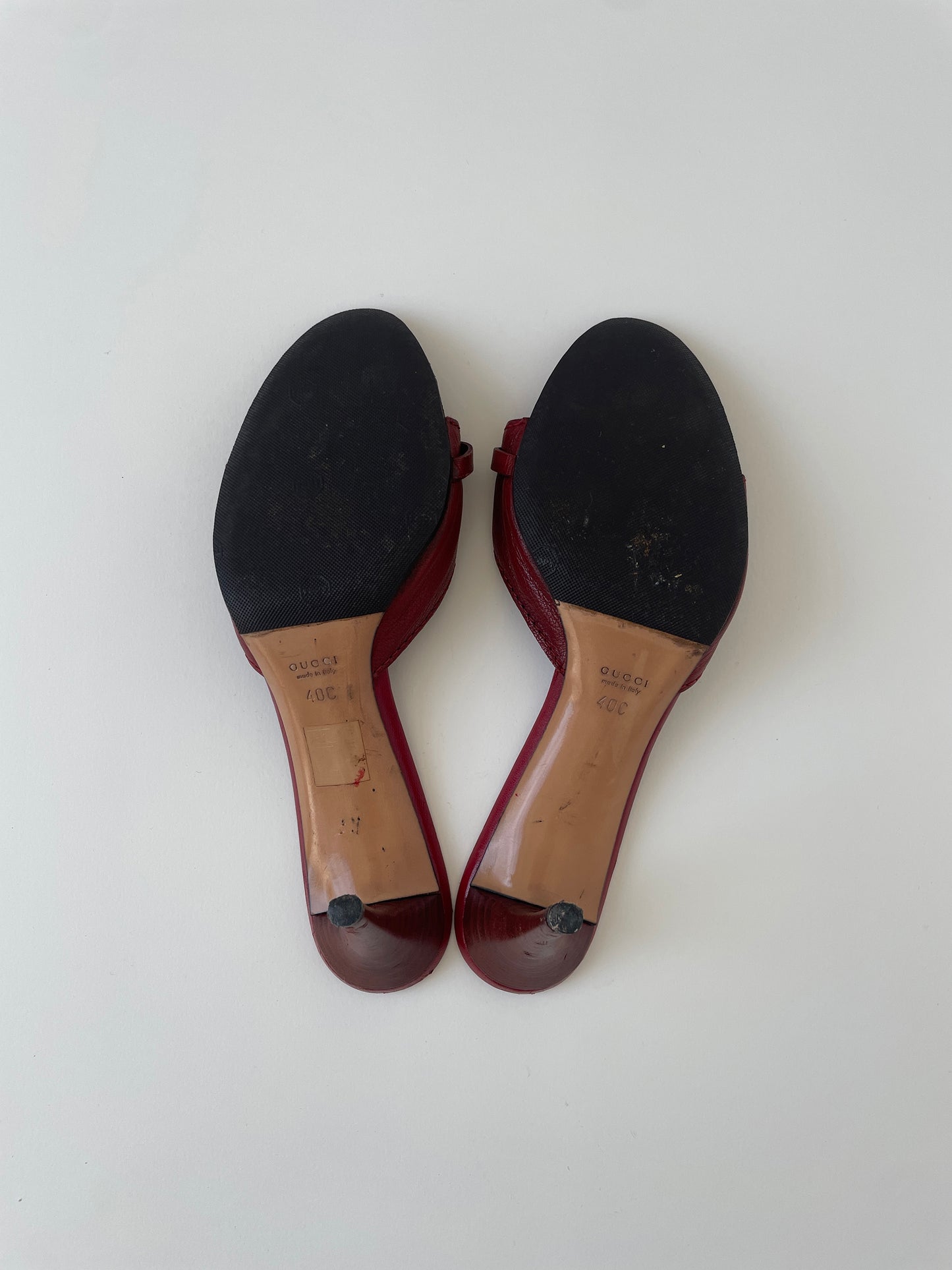 Gucci by Tom Ford red asymmetrical horsebit chain heels (EU 40/ US 9.5)