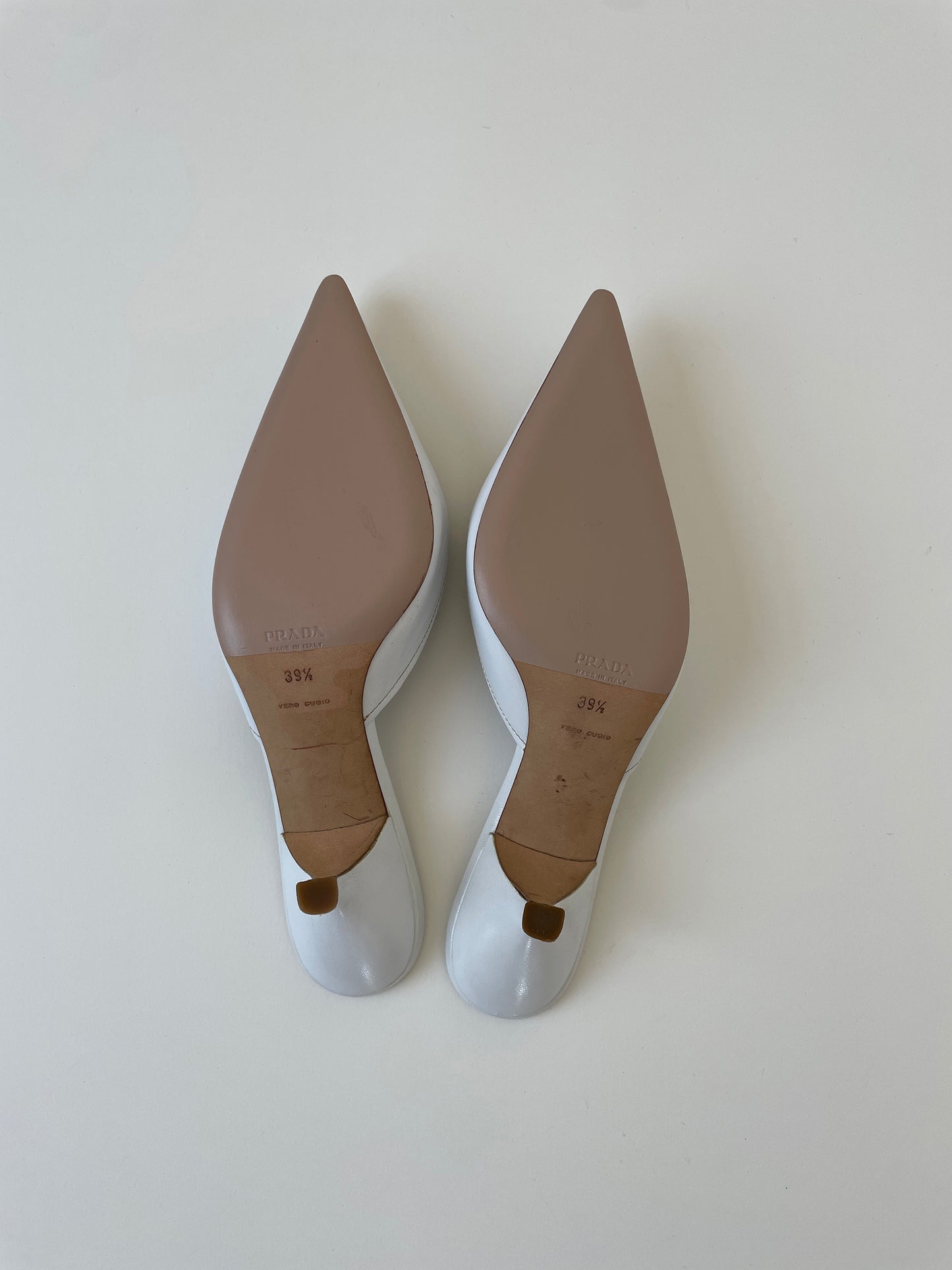Prada 2000s white kitten heel mules (EU 39,5 / US 9)