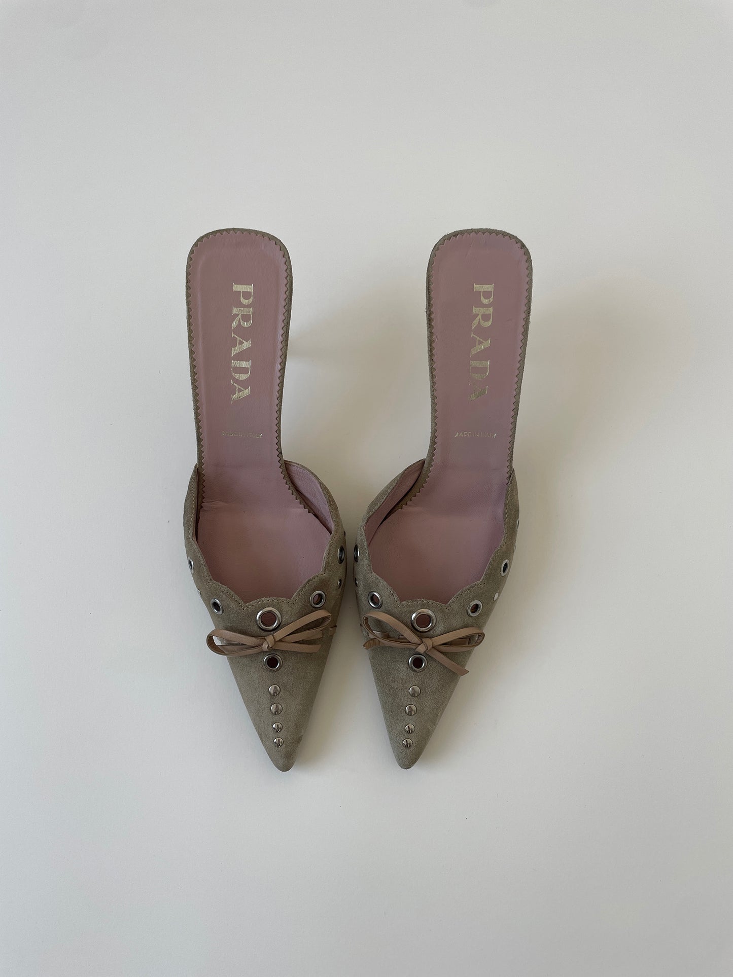 Iconic vintage Prada 2000s suede eyelet bow D'Orsay heels with cute details