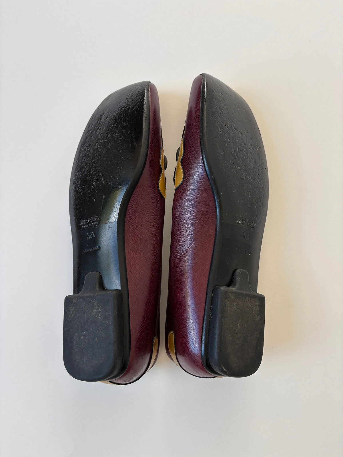 Prada 2000s burgundy heart loafer (EU 8,5 / US 8)