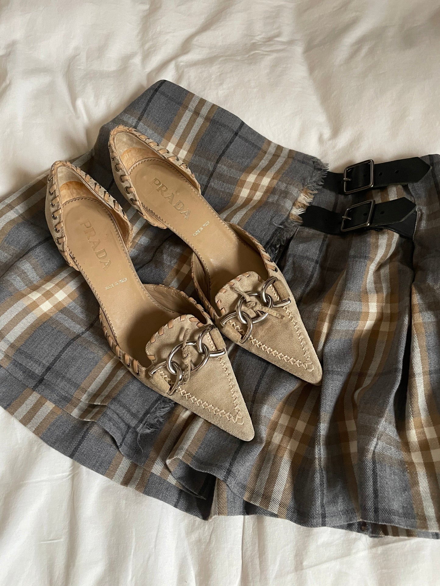 Prada suede leather kitten heels (EU 40,5 / US 9,5)