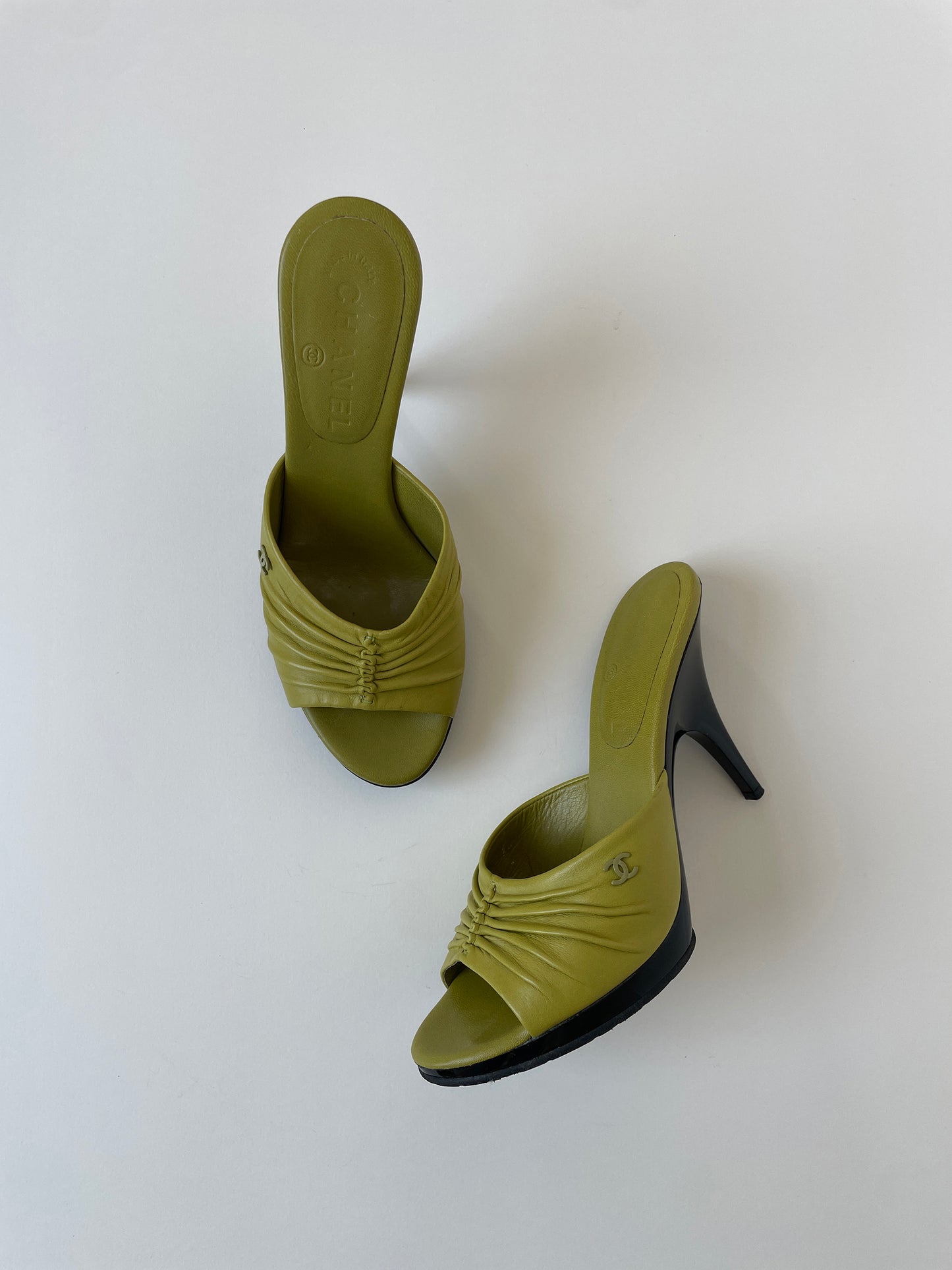 Vintage Chanel 2000s lime green ruffle heels with cute tiny CC logo