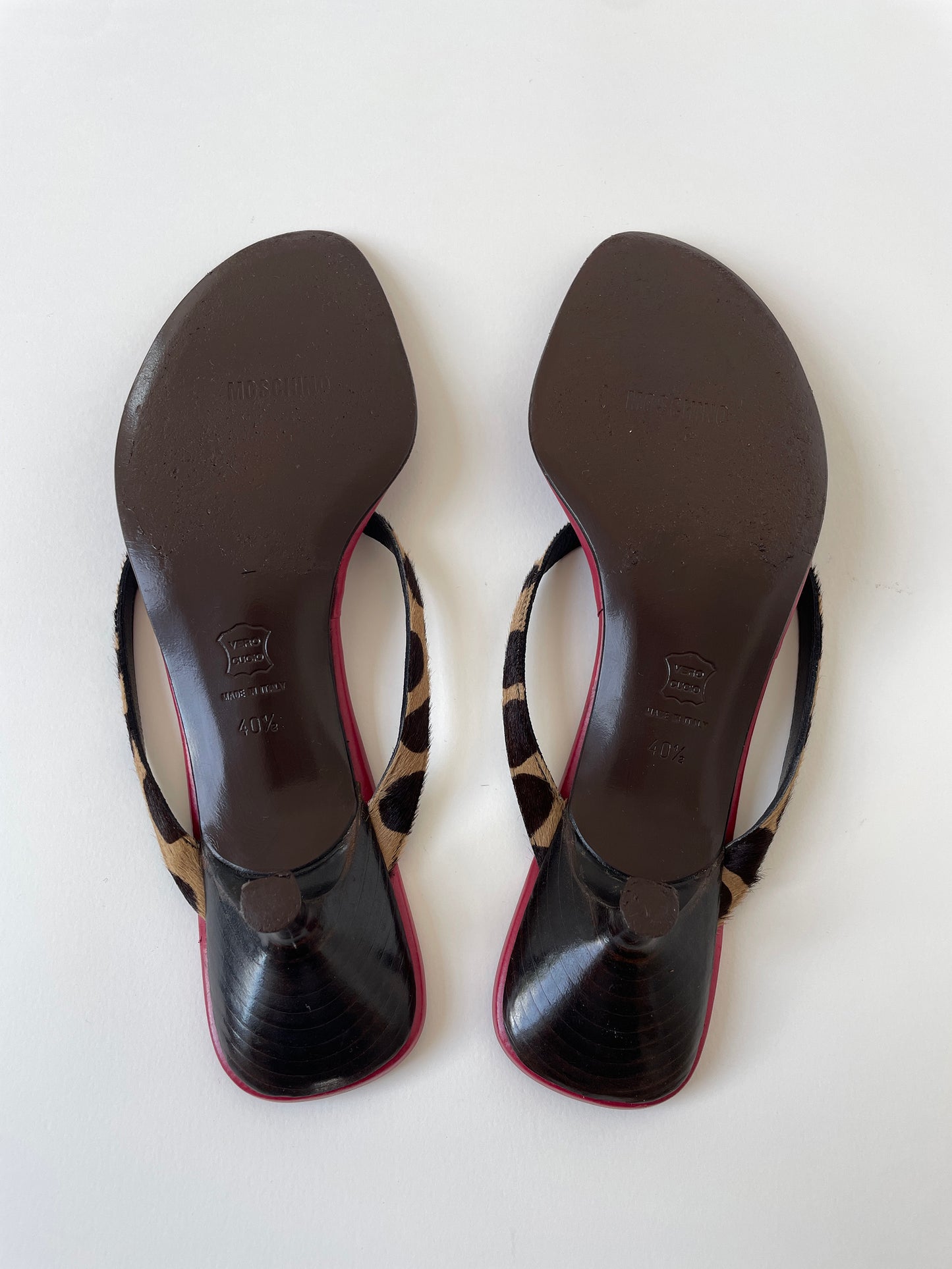 Moschino 2000s wine red leopard thong kitten heels (EU 40,5 / US 10)