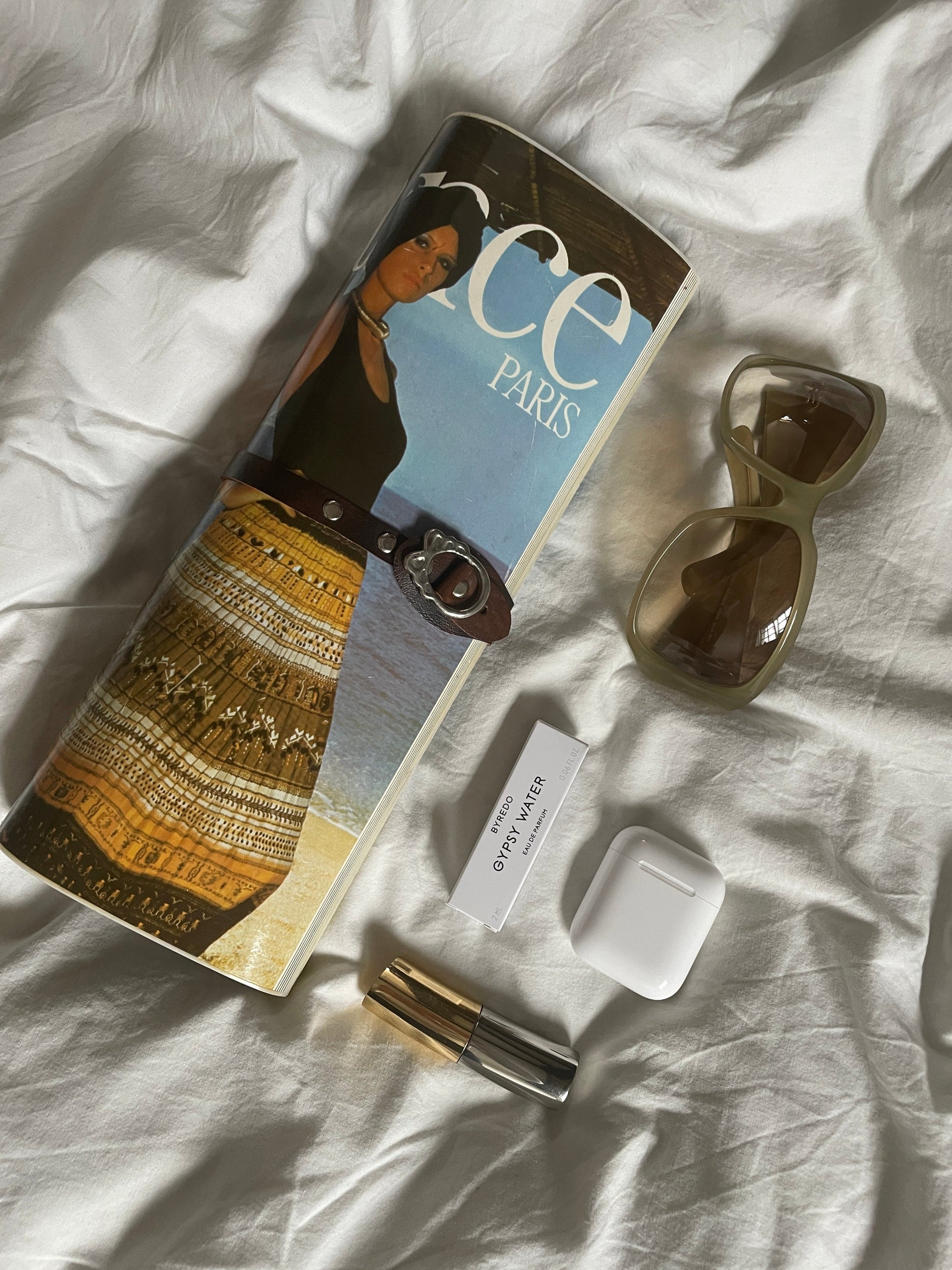 Vintage 70s magazine clutch "ELEGANCE"