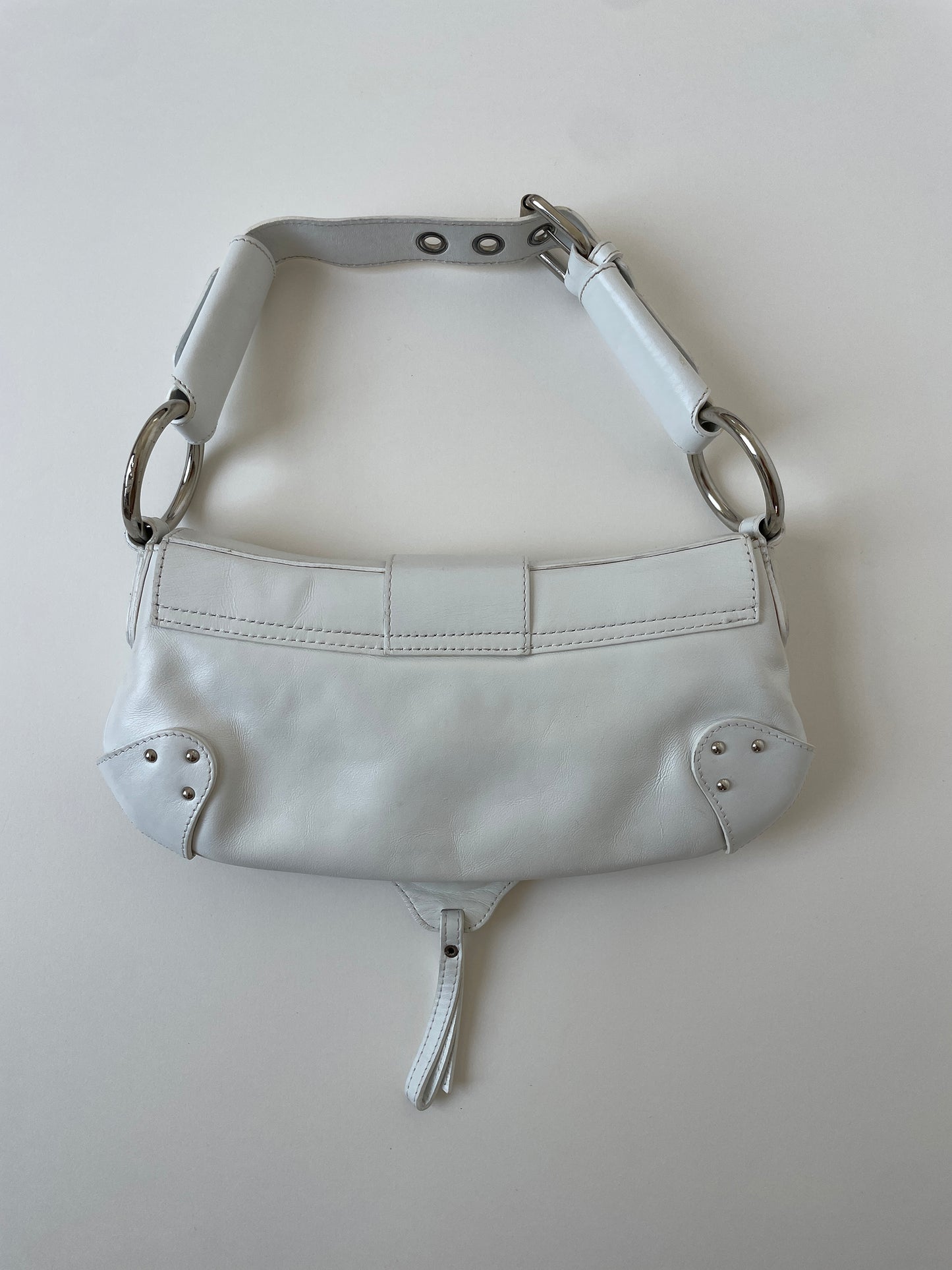 Vintage Dolce & Gabbana 2000s white baguette bag. Iconic cheetah print lining and silver hardware D-ring