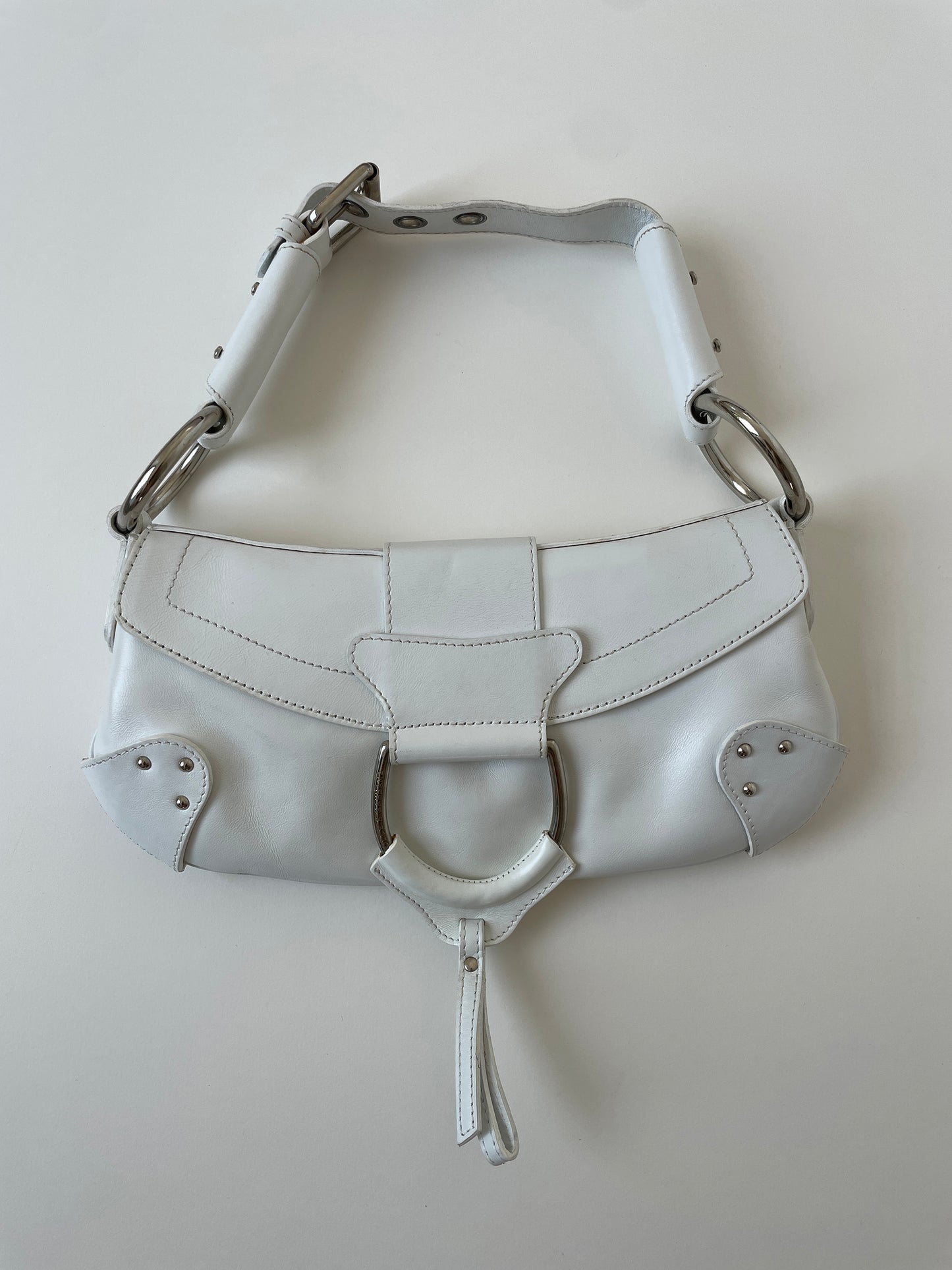 Vintage Dolce & Gabbana 2000s white baguette bag. Iconic cheetah print lining and silver hardware D-ring
