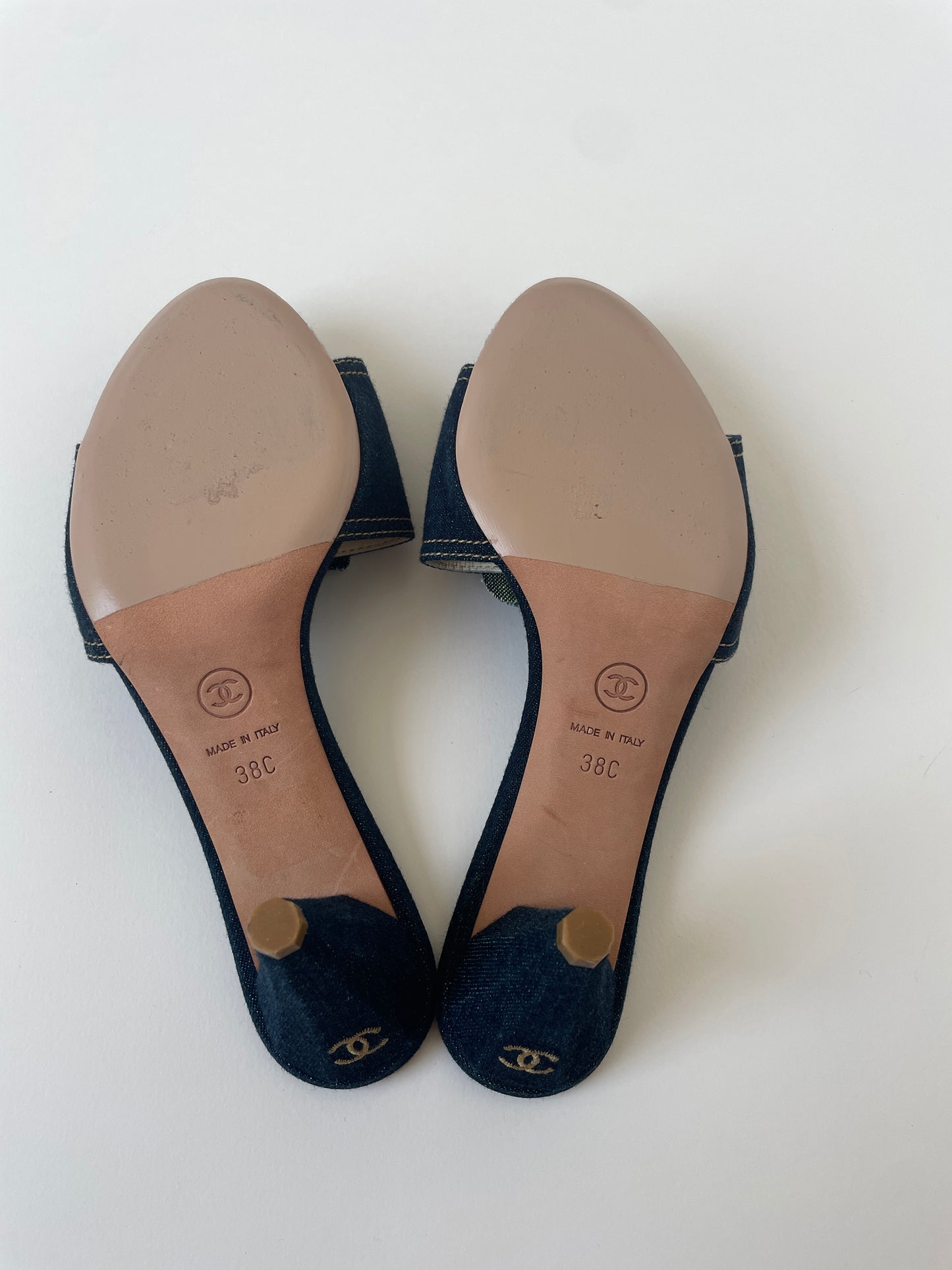 Chanel by Karl Lagerfeld iconic denim Camellia heels (EU 38 / US 7.5)