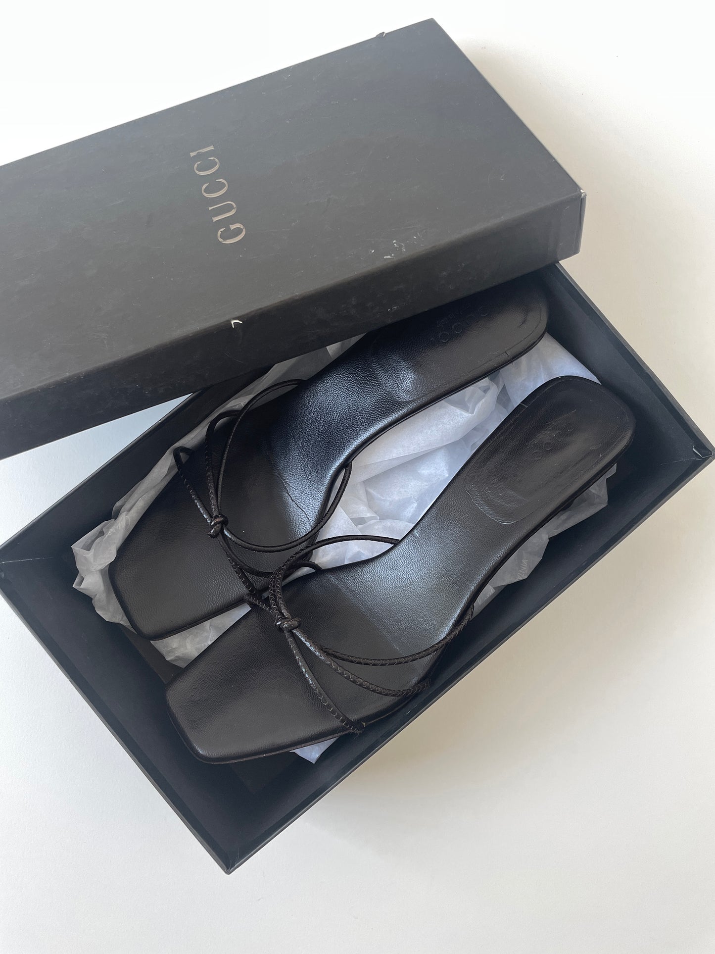 Vintage Gucci by Tom Ford iconic S/S 2002 dark brown bamboo kitten heels