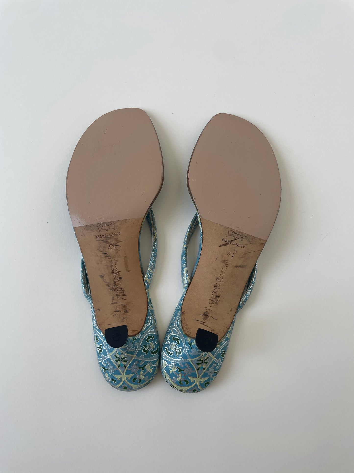 Manolo Blahnik 2000s baby blue metallic paisley thong kitten heels (EU 41 / US 10.5)
