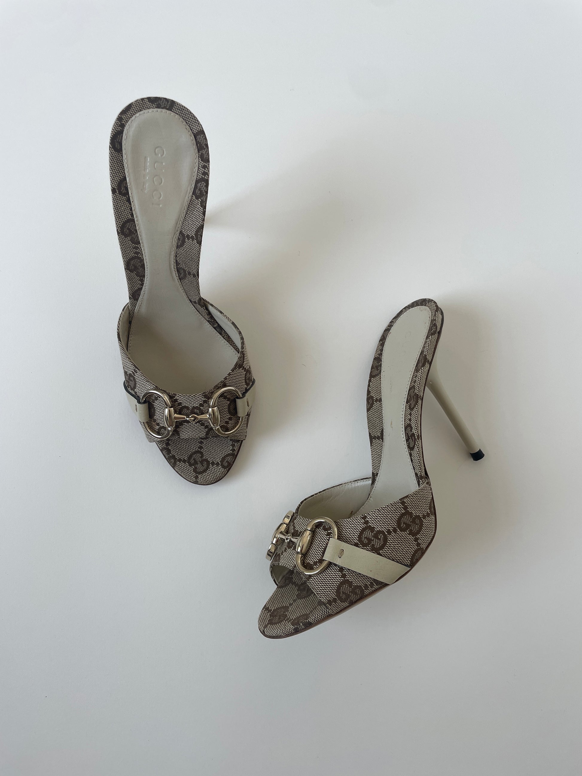 Vintage 2000s Gucci by Tom Ford iconic horsebit monogram sandals in UNWORN condition.