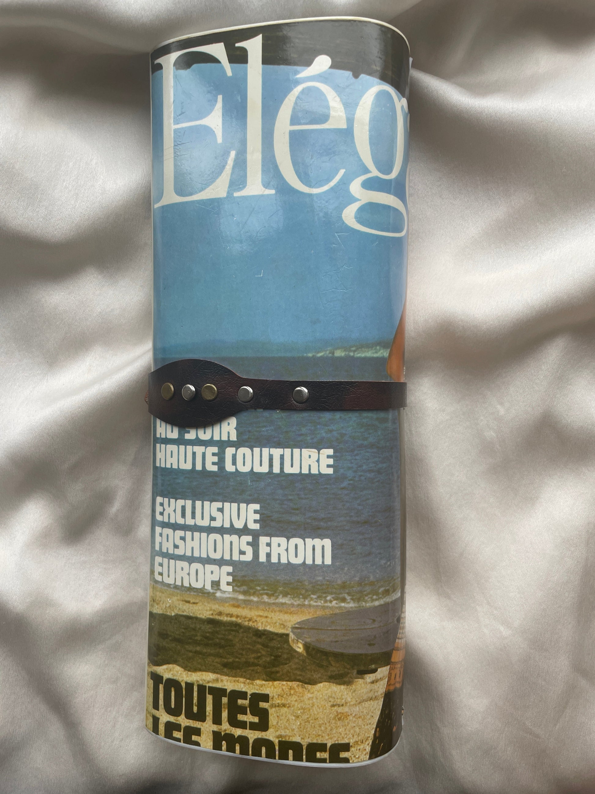 Vintage 70s magazine clutch "ELEGANCE"