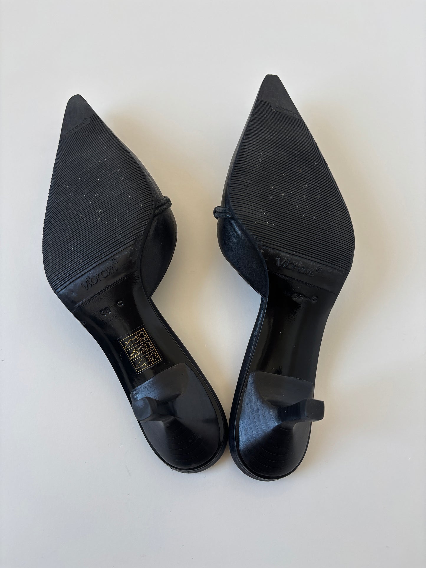 Gucci by Tom Ford 1990s black minimalistic horsebit kitten heel mules (EU 38 / US 7.5)