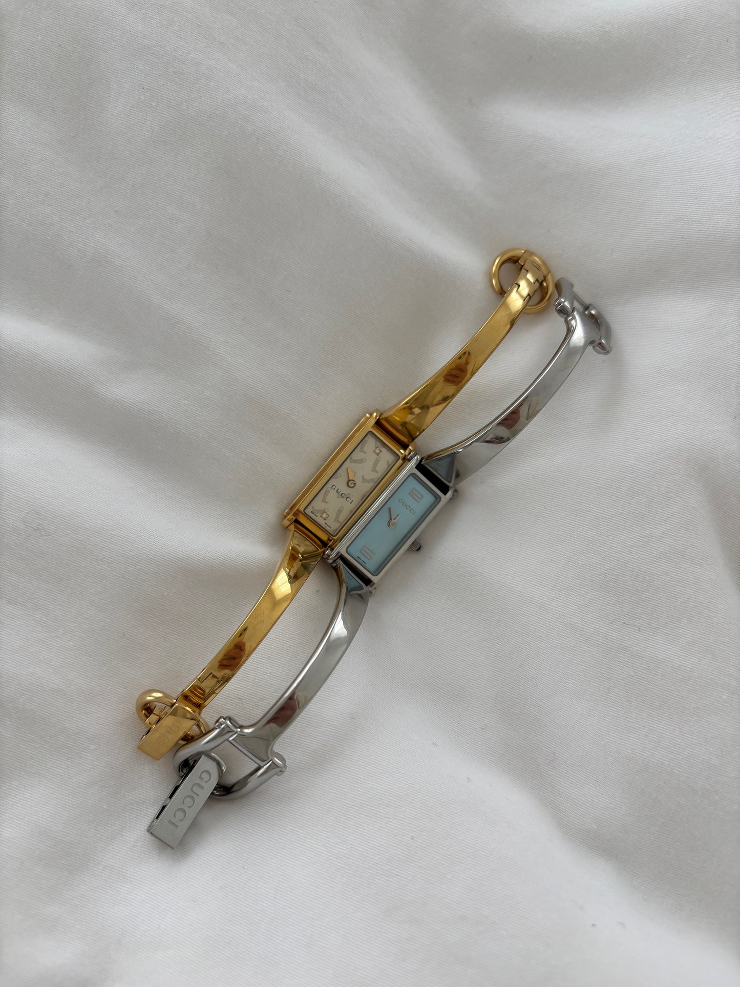 Gucci by Tom Ford 2000s 1500L 18K gold plated bangle watch