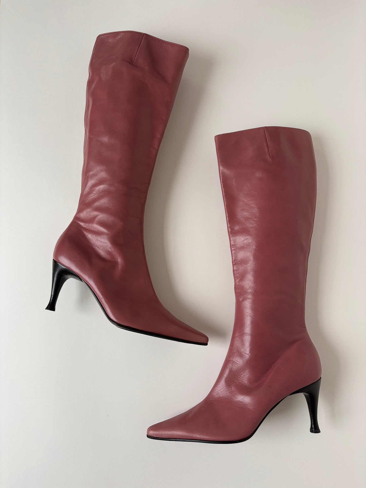 Vintage Sergio Rossi 2000s italian luxuryred boots with midi heel.