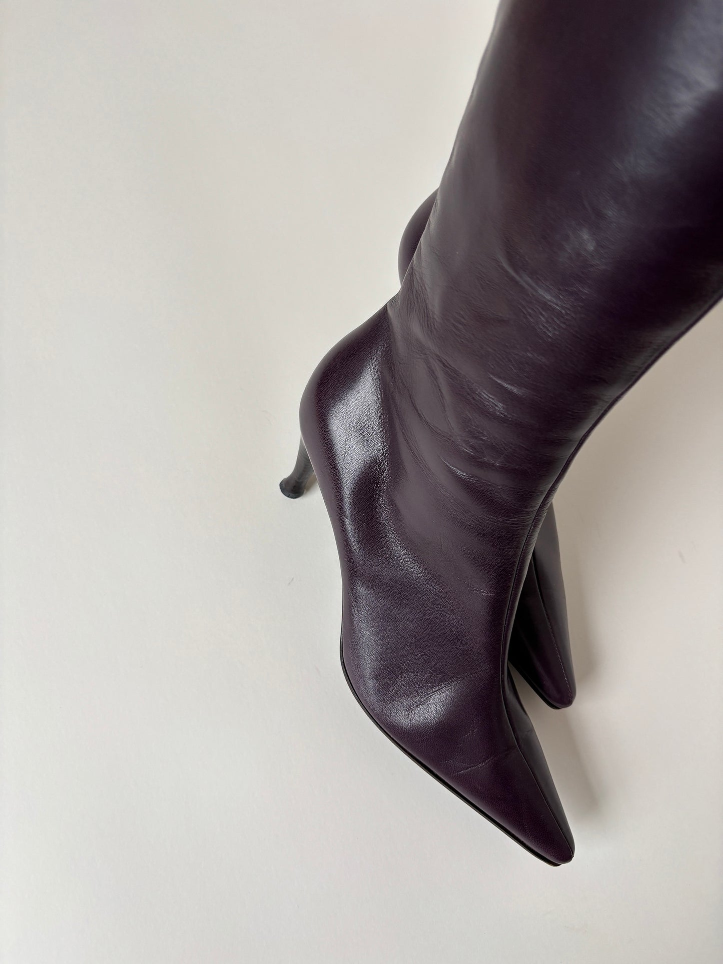 Vintage Sergio Rossi 2000s italian luxuryred boots with midi heel.