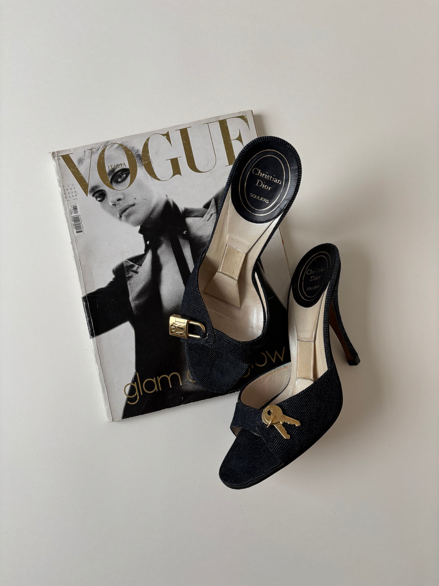Vintage Christian Dior by John Galliano 2000s iconic denim lock key heels, with cute golden details.