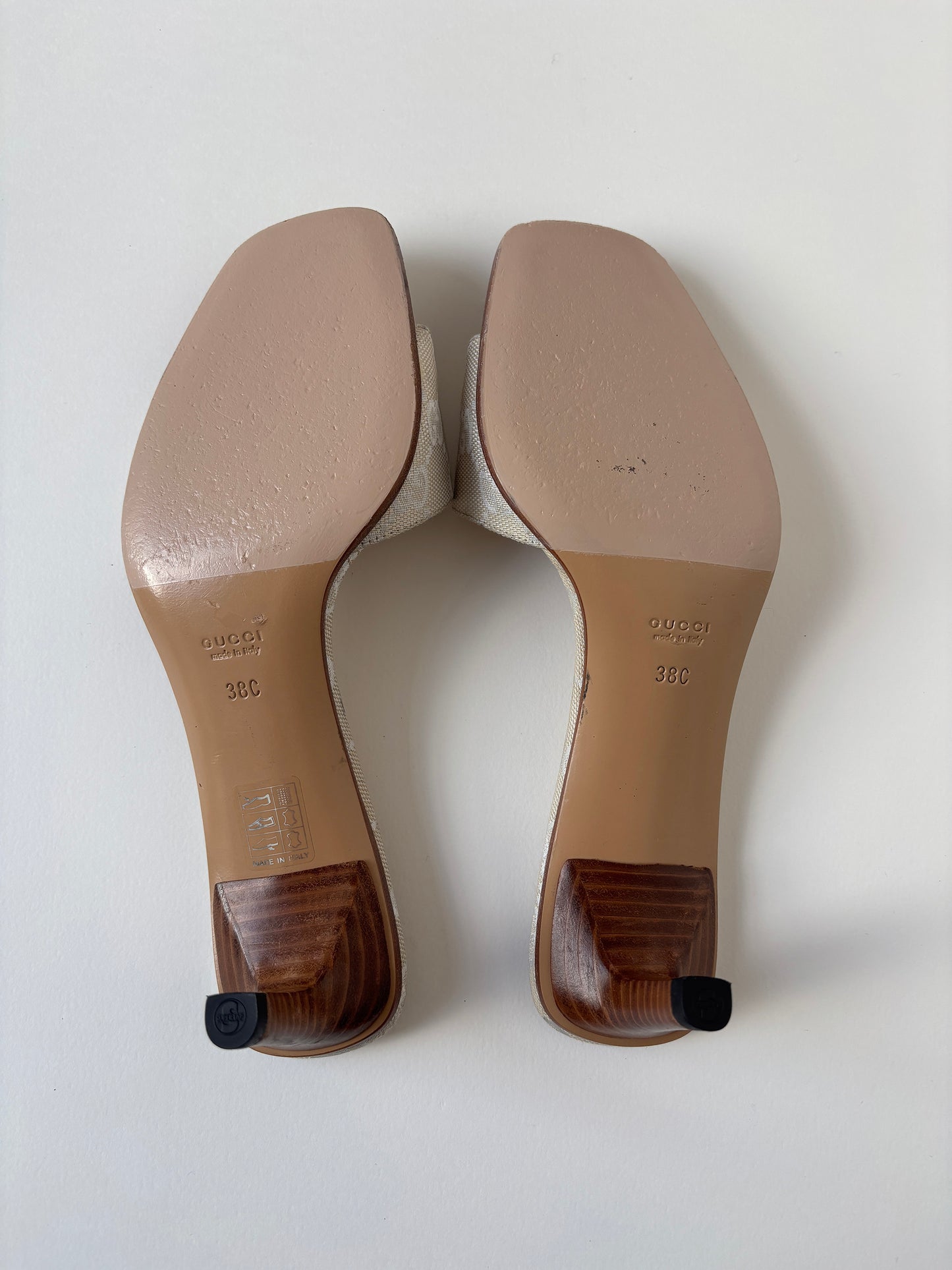 Gucci by Tom Ford 1990s ivory monogram sandals (EU 38 / US 7.5)