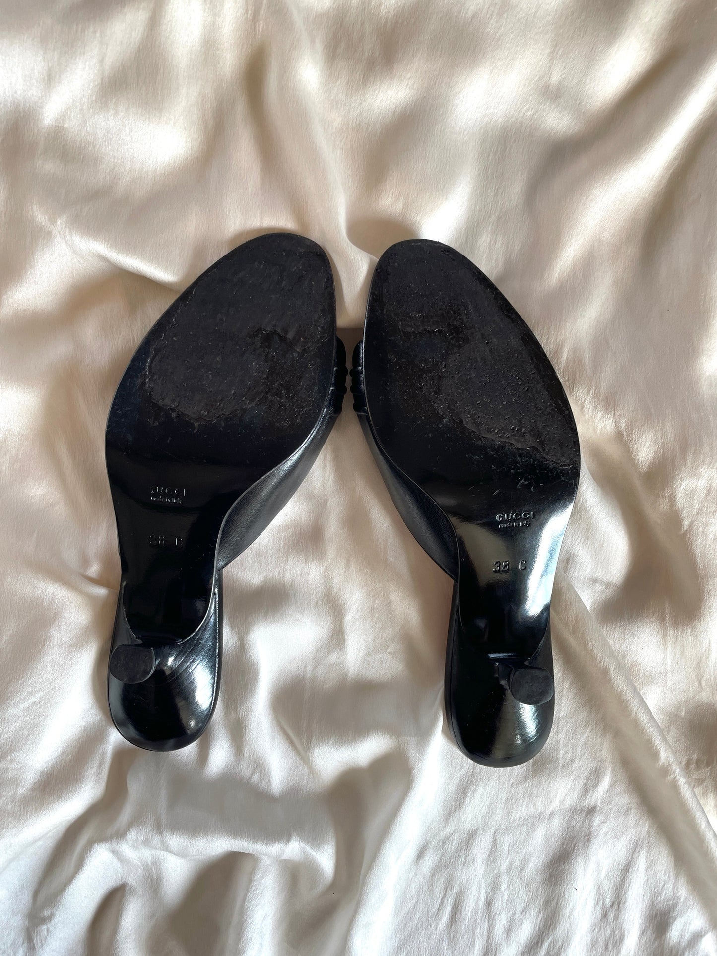 Gucci by Tom Ford black kitten heels (EU 38/ US 7,5)