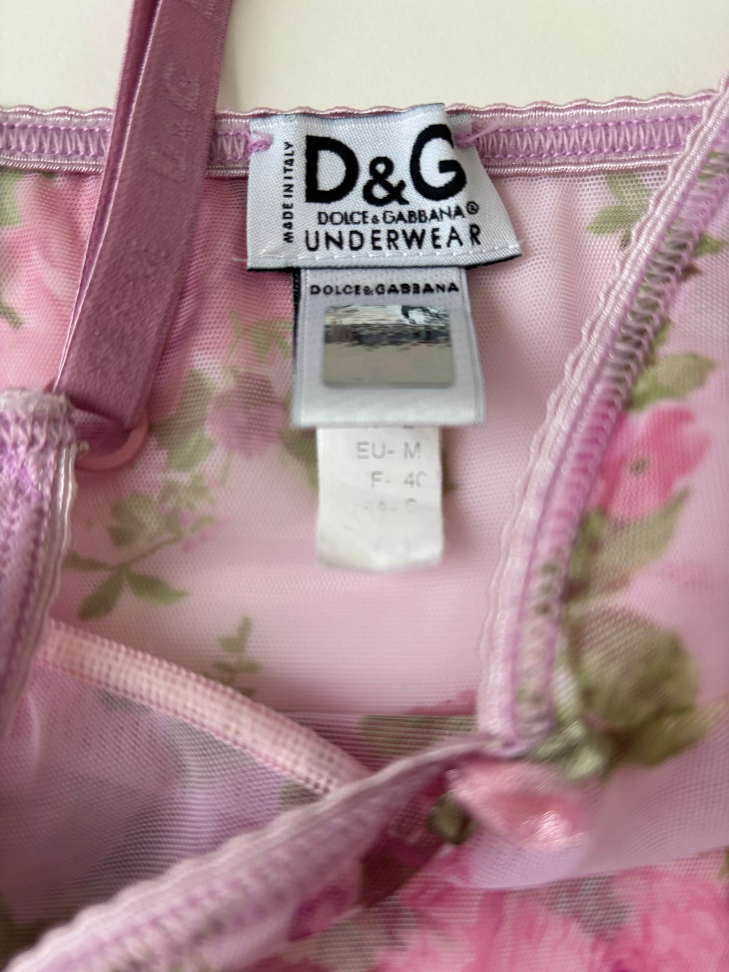 Dolce & Gabbana 2000s pink sheer roses mesh top XS-S