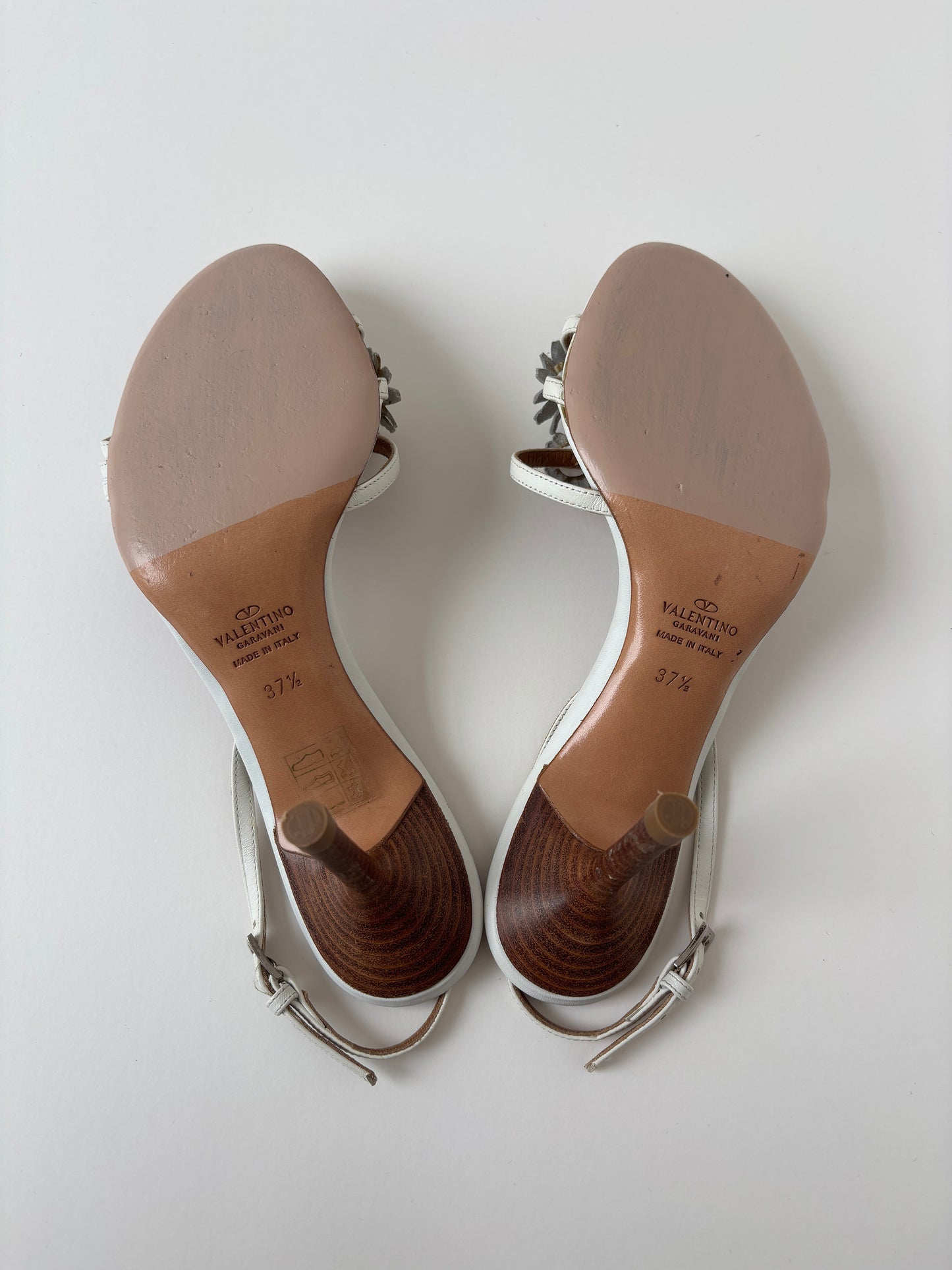 Valentino Garavani 2000s white flower application sandal heels (EU 37,5 / US 7)