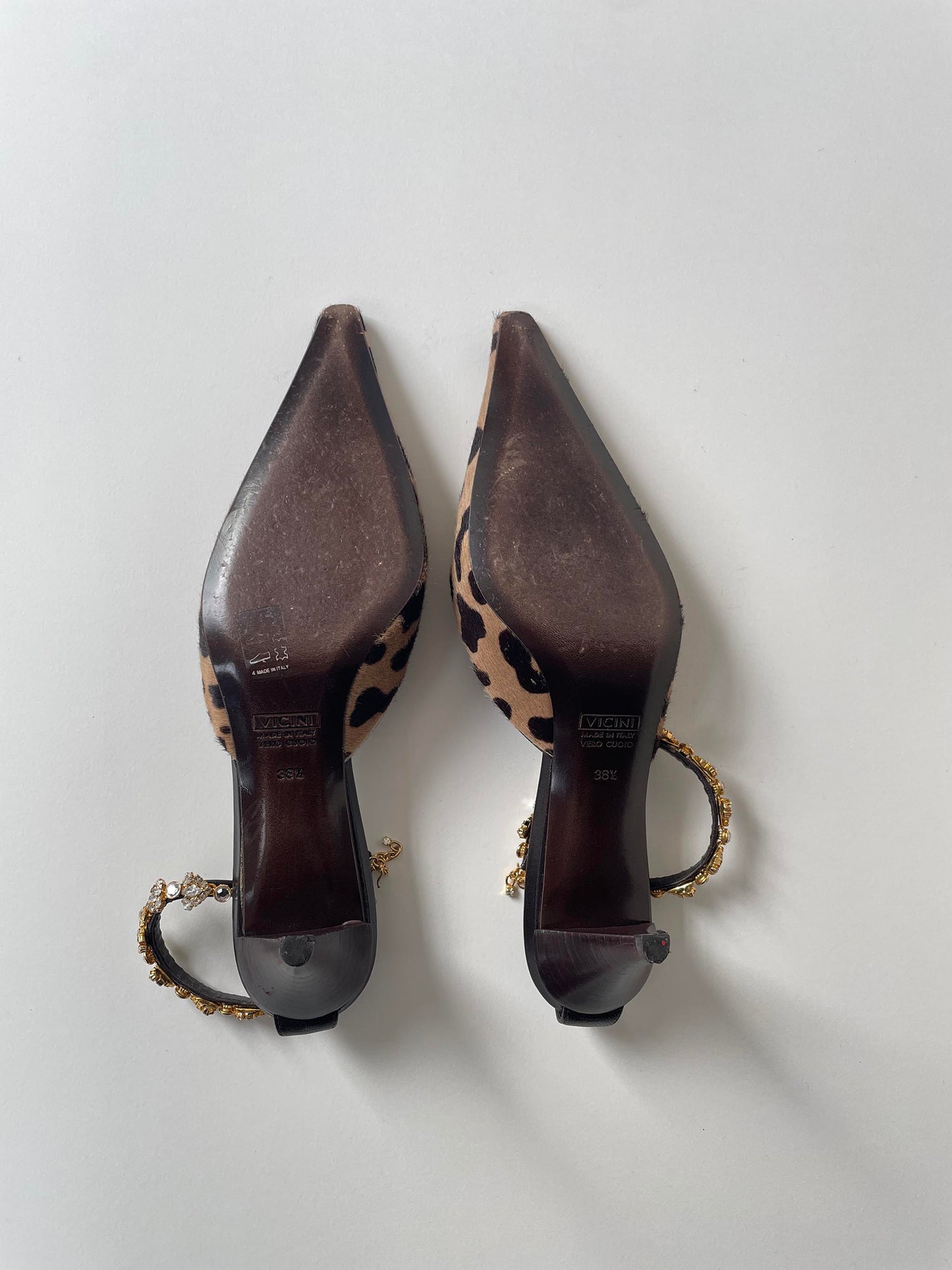 VICINI by Guiseppe Zanotti cheetah pony hair kitten heels (EU 38,5/ US 8)