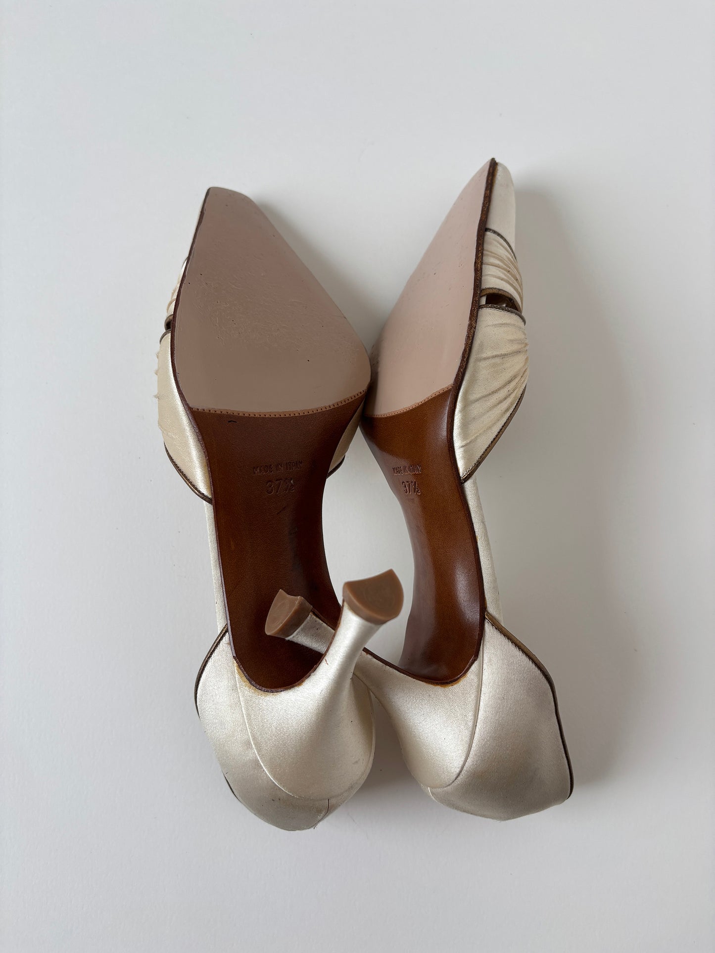 Christian Dior by John Galliano 1990s ivory satin bridal pumps (EU 37,5 / US 7 )