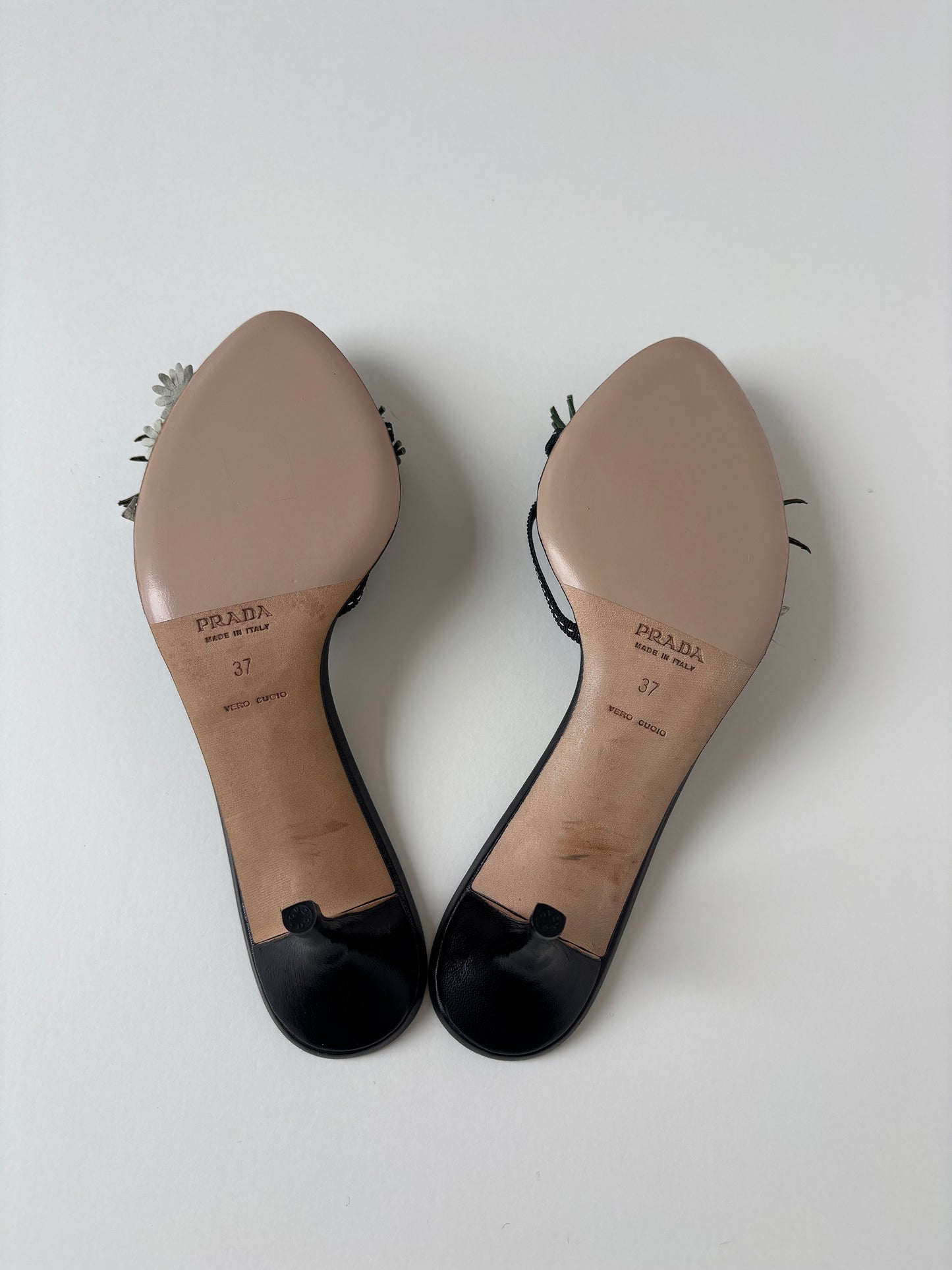 Prada 2000s green daisy flower application kitten heels (EU 37 / US 6.5)