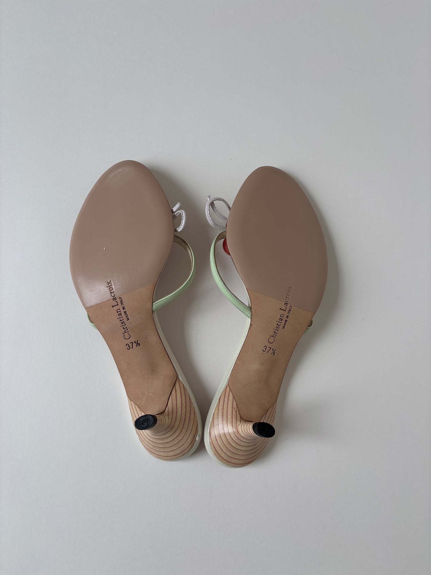 Christian Lacroix 2000s pearly thong kitten heels UNWORN (EU 37,5 / US 7)