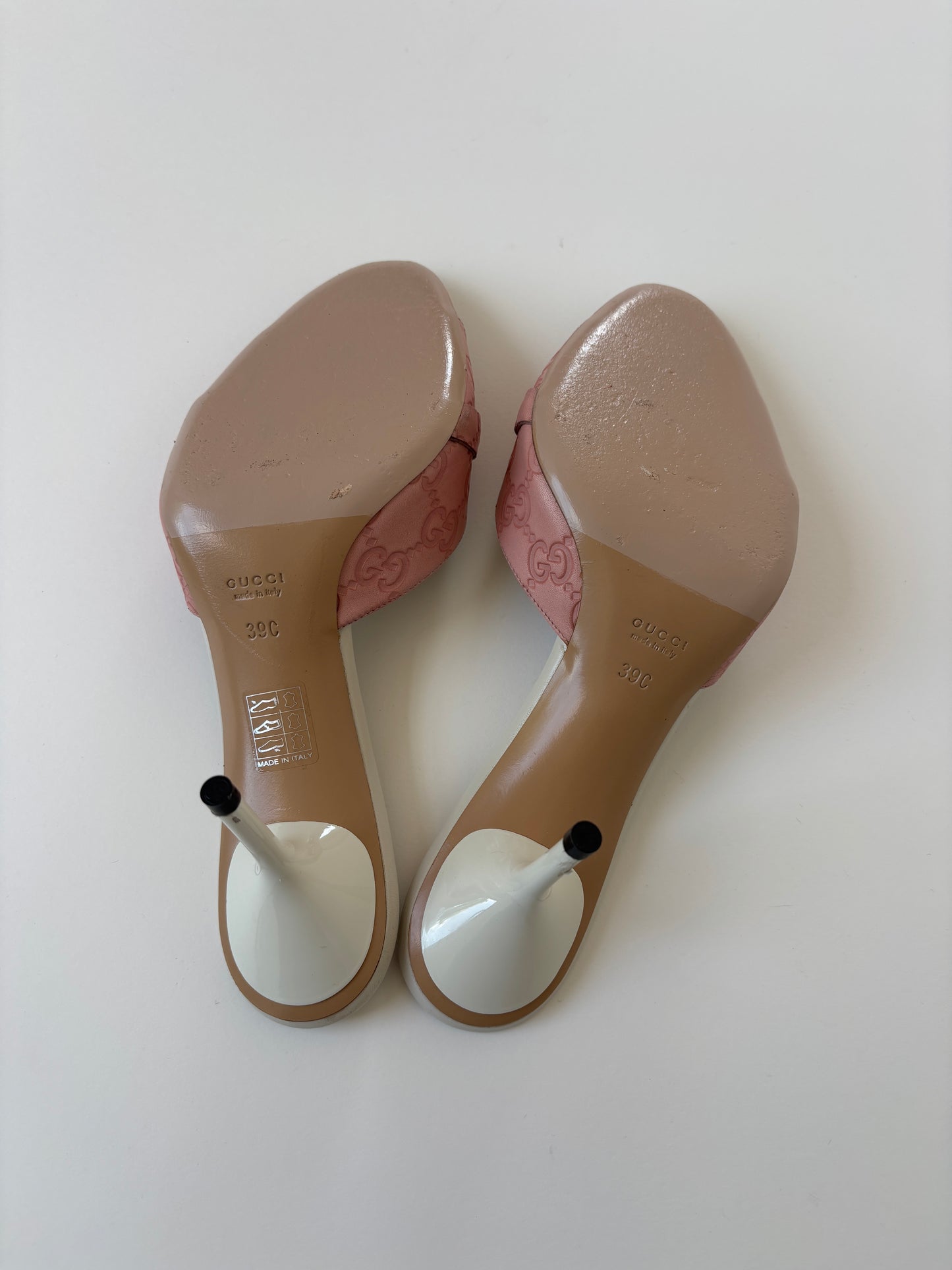 Gucci by Tom Ford 2000s pink slim embossed monogram horsebit heels (EU 39 / US 8.5)