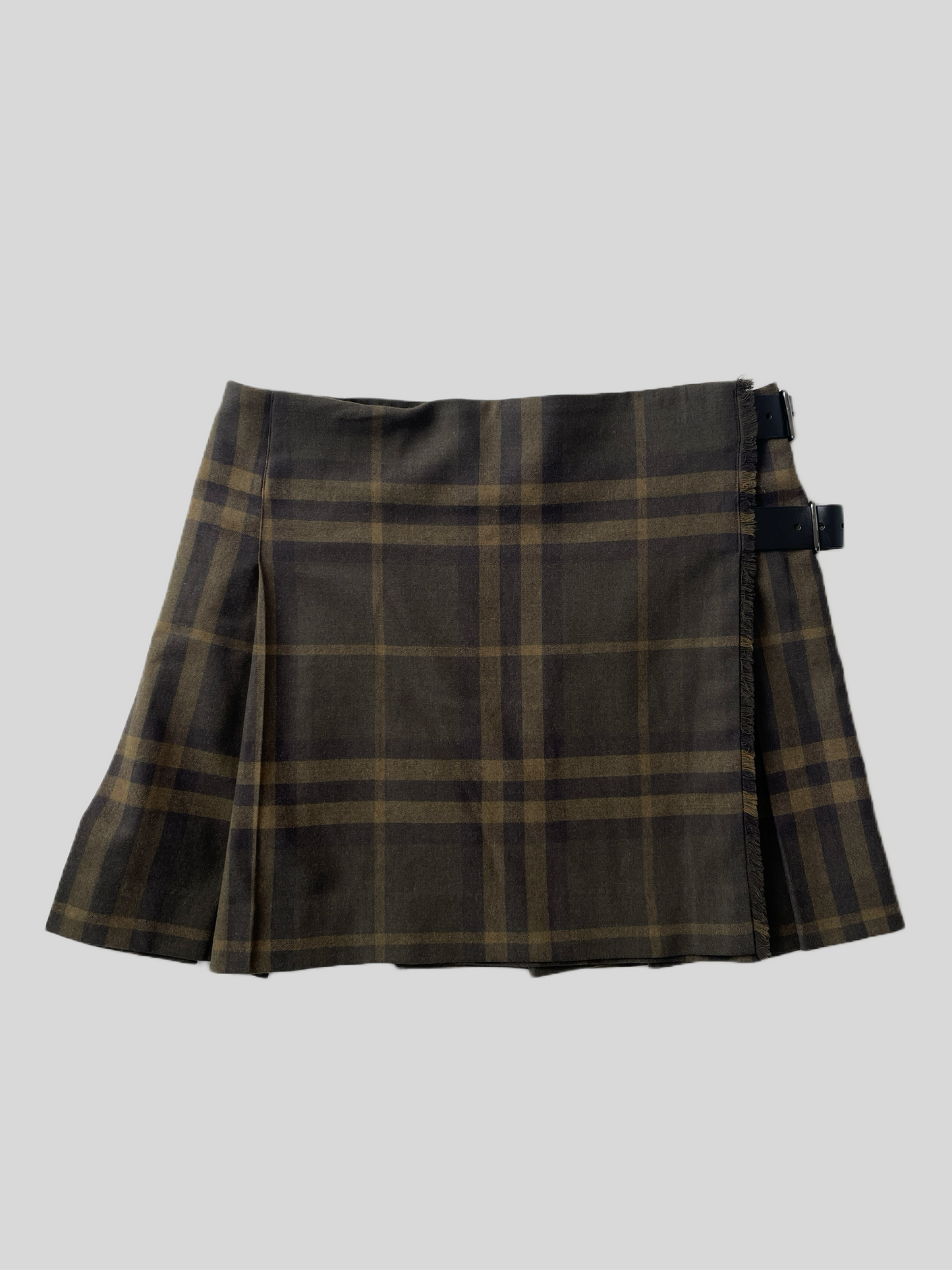 Vintage Burberry Brit olive color wool mini skirt with iconic Kilt pattern and black adjustable leather straps