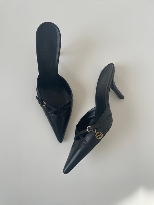 Vintage Gucci by Tom Ford black mules with cute tiny GG charm and kitten heel