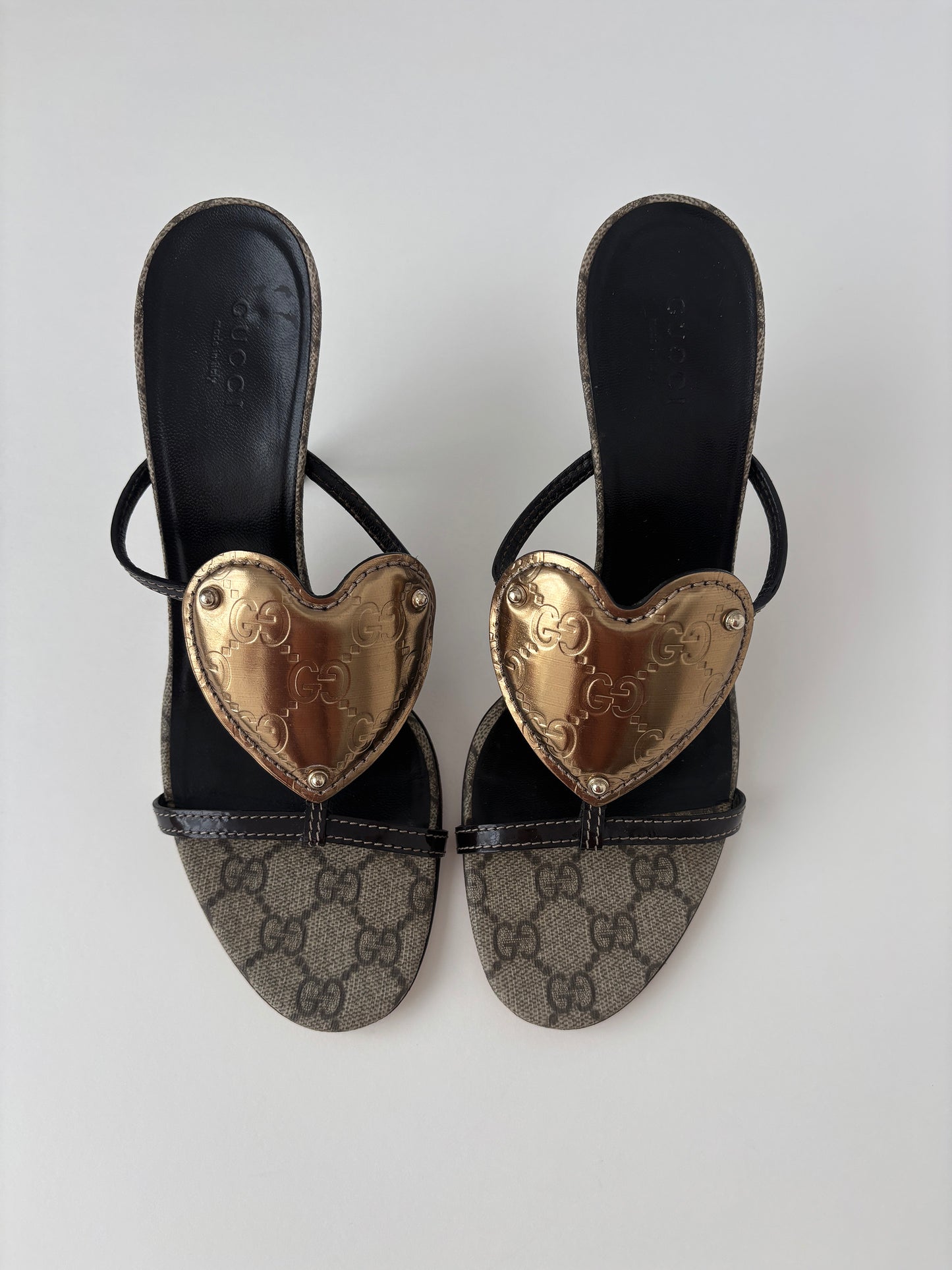 Gucci by Tom Ford 2000s rare brown mongram heart heels (EU 38 / US 7.5)