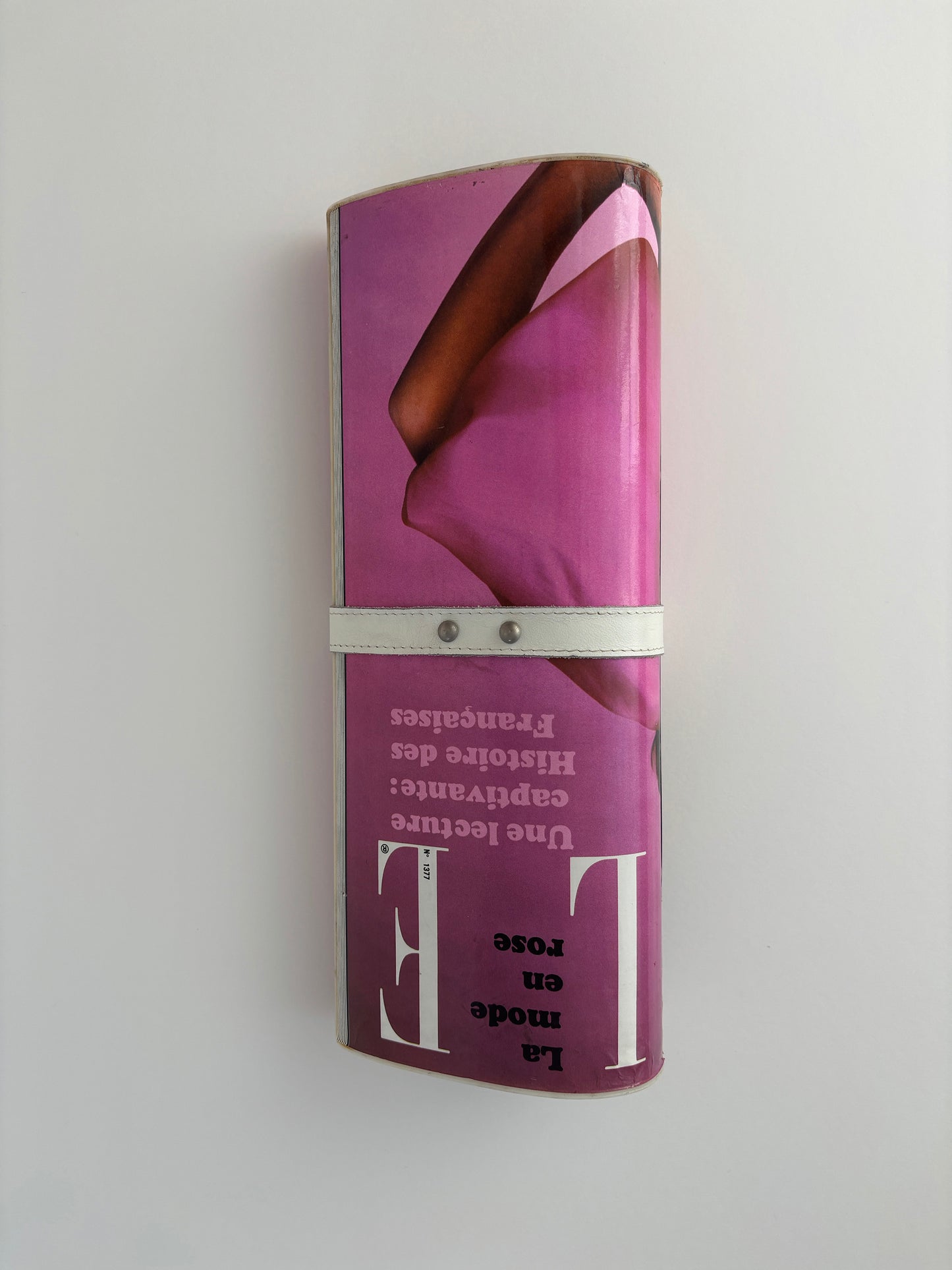 Vintage 70s magazine clutch "ELLE"