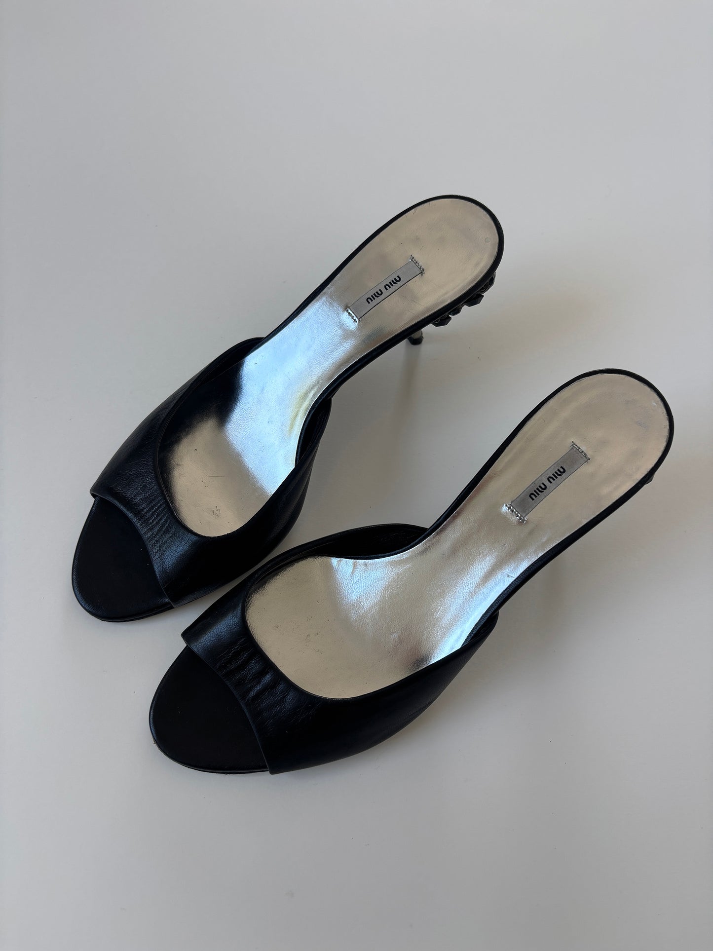 Miu Miu 2000s black jewelry kitten heels  (EU 37,5 / US 7)