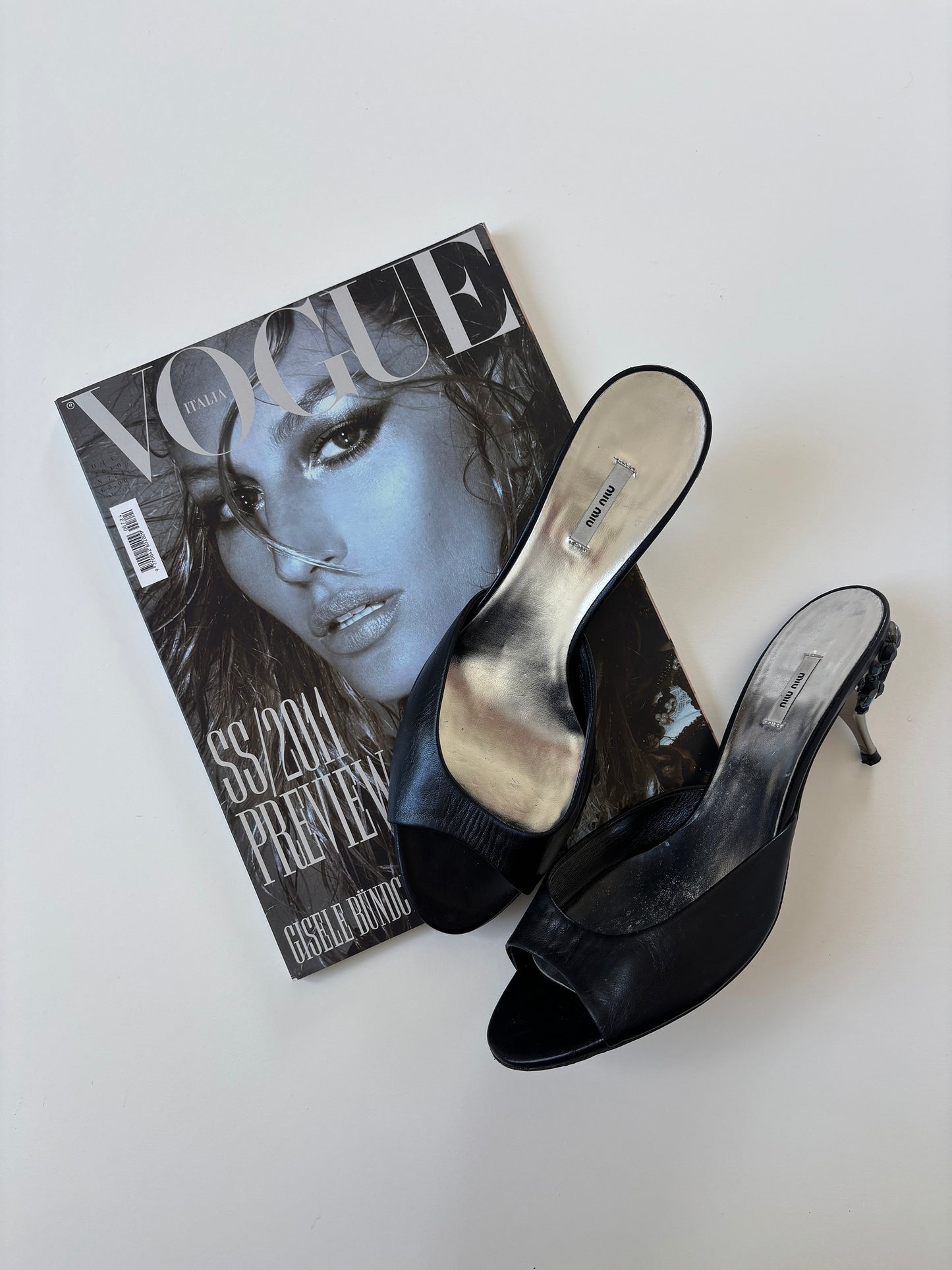 Miu Miu 2000s black jewelry kitten heels  (EU 37,5 / US 7)