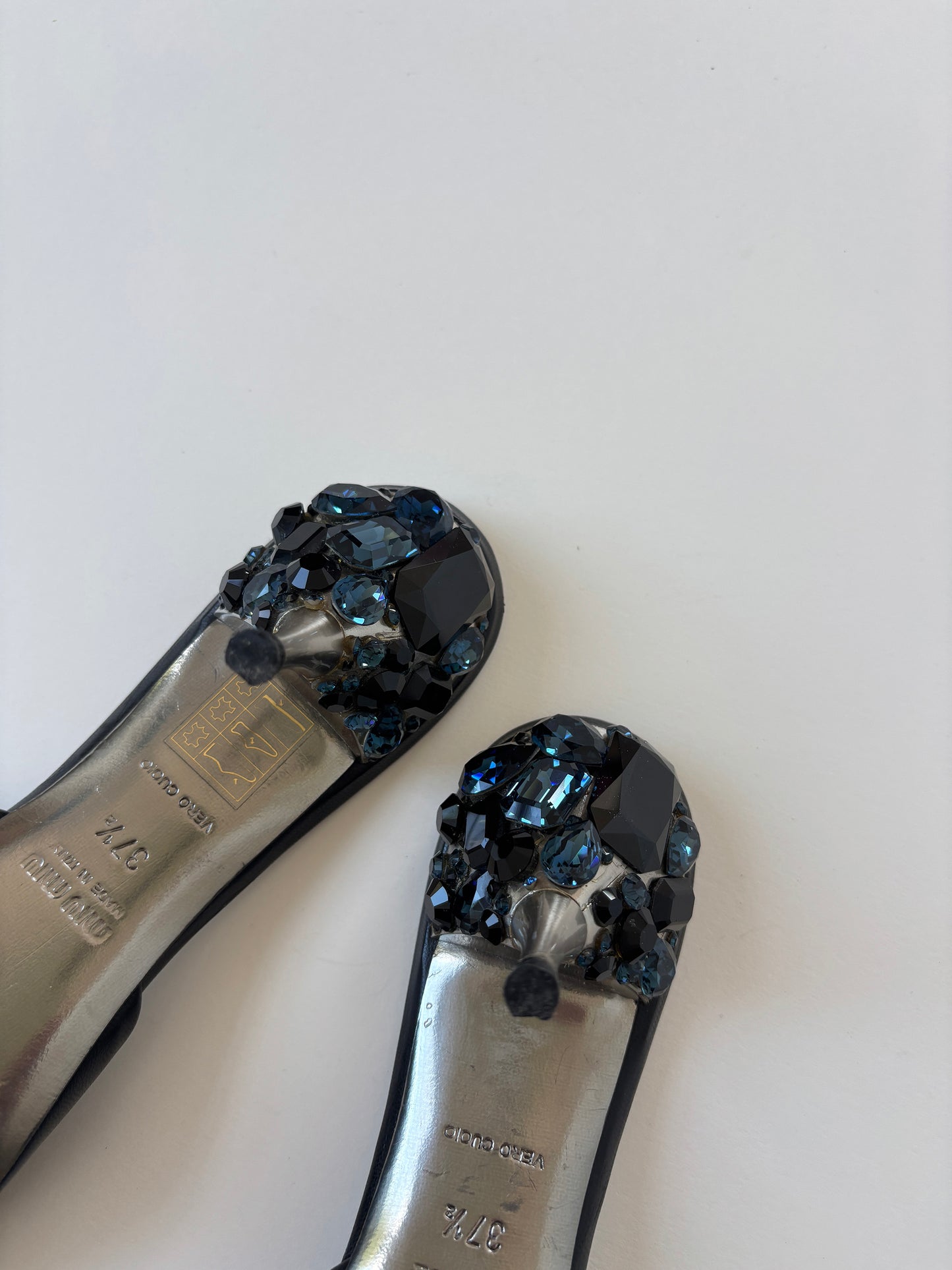 Miu Miu 2000s black jewelry kitten heels  (EU 37,5 / US 7)