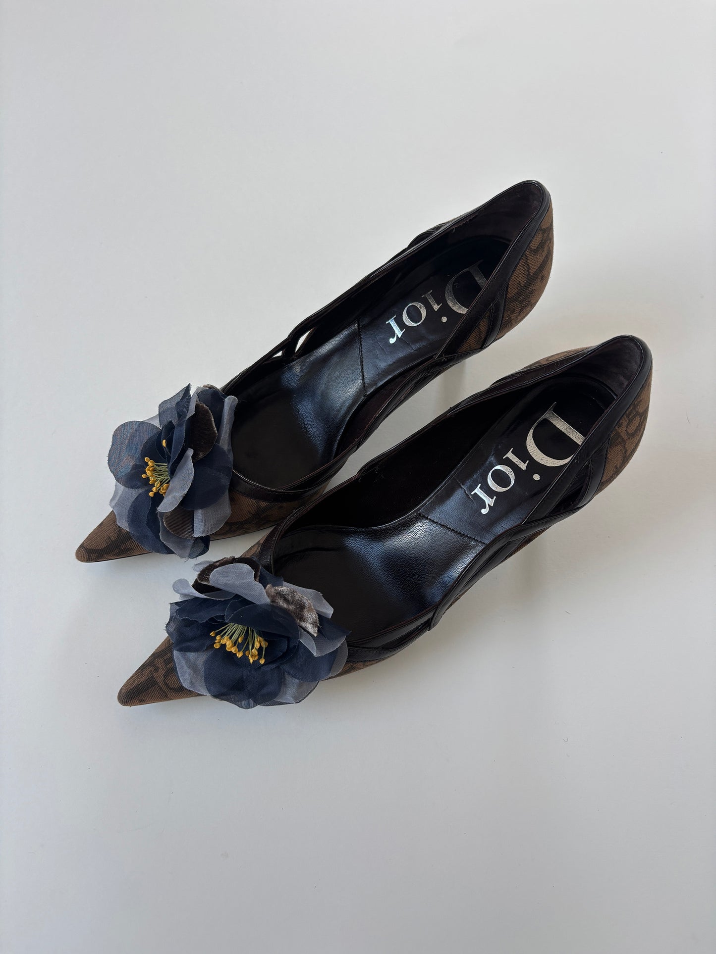 Christian Dior 2000s by John Galliano brown trotter monogram flower pumps (EU 37 / US 6.5)