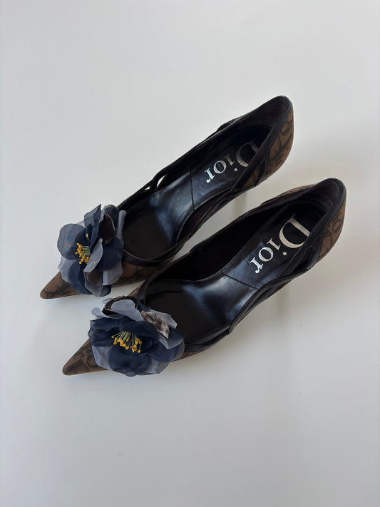 Christian Dior 2000s by John Galliano brown trotter monogram flower pumps (EU 37 / US 6.5)