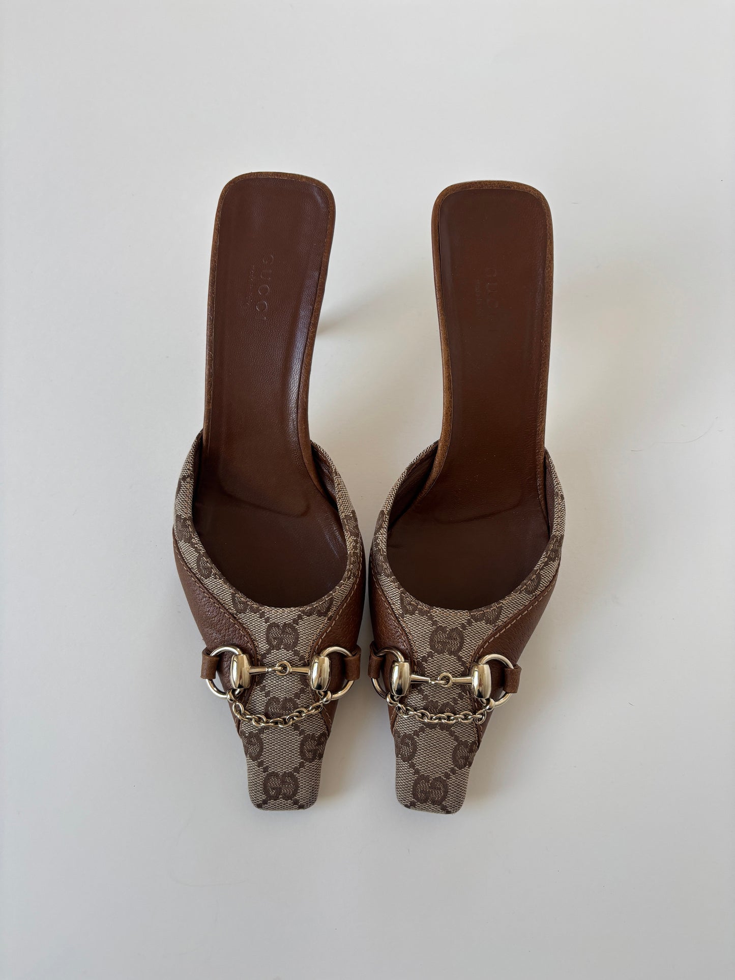 Gucci by Tom Ford 2000s tan squared chain & monogram mules (EU 39 / US 8.5)