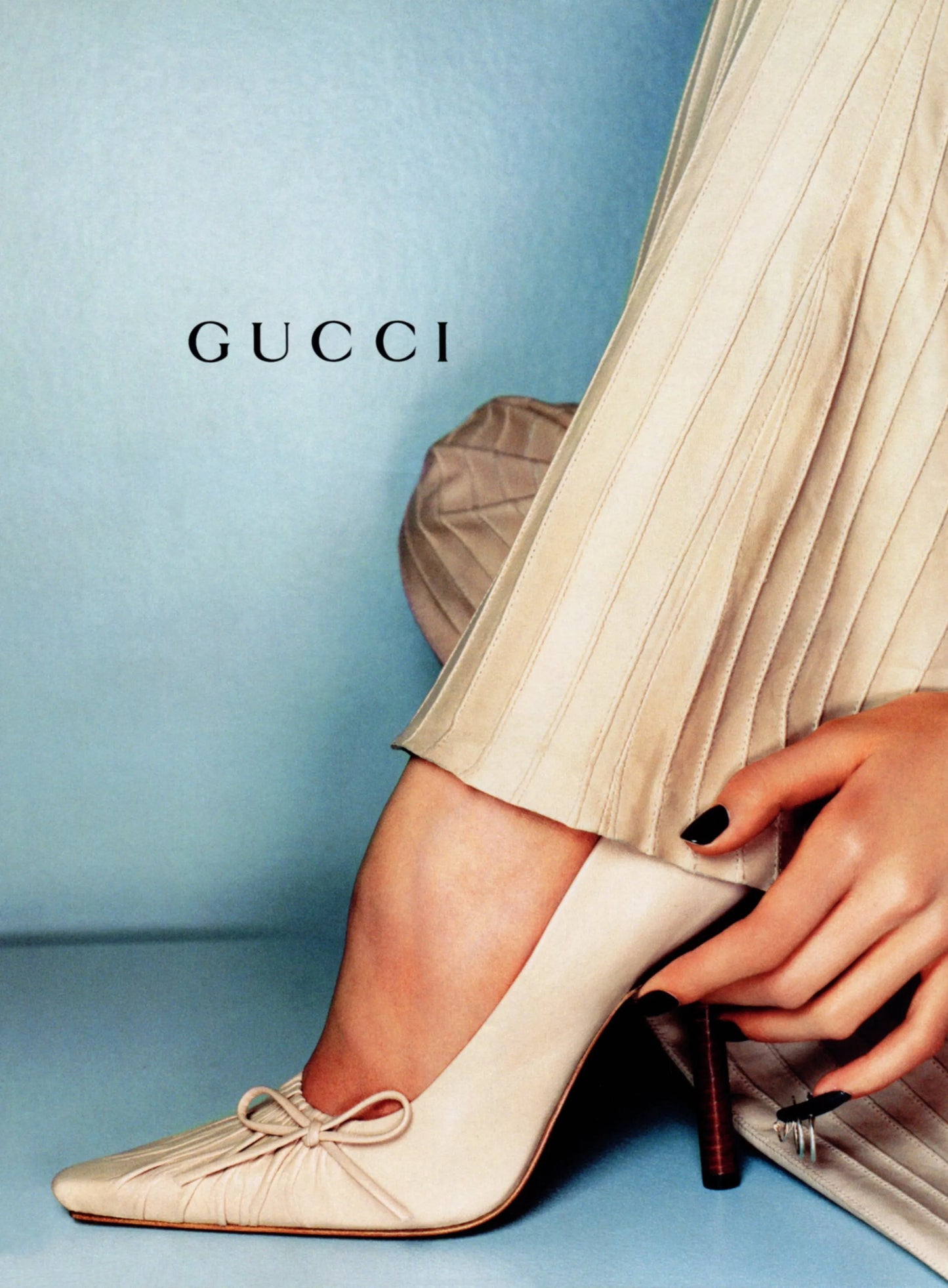 Vintage Gucci by Tom Ford F/W 1999 iconic nude bow heels