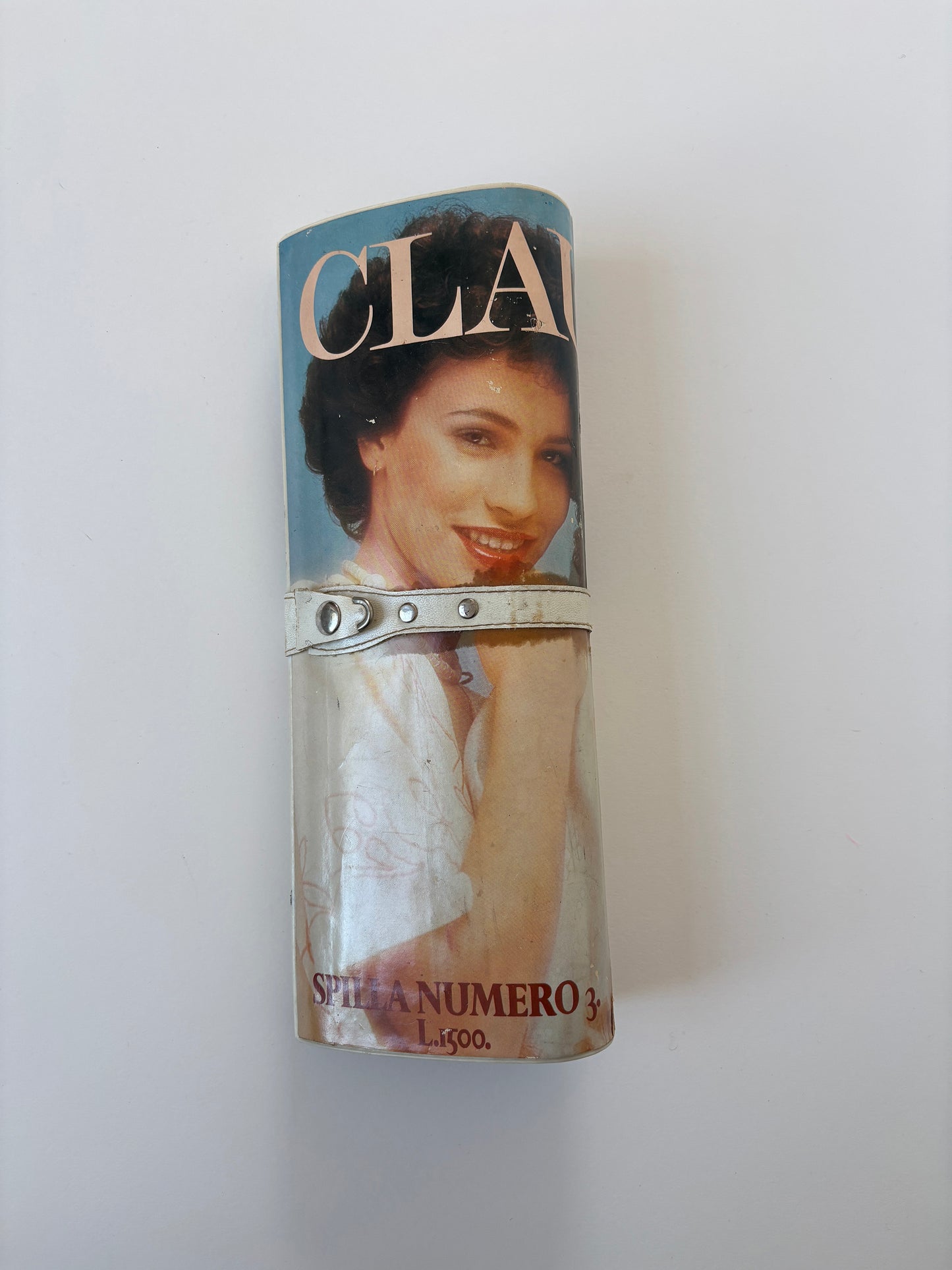 Vintage 70s magazine clutch "CLAUDIA"