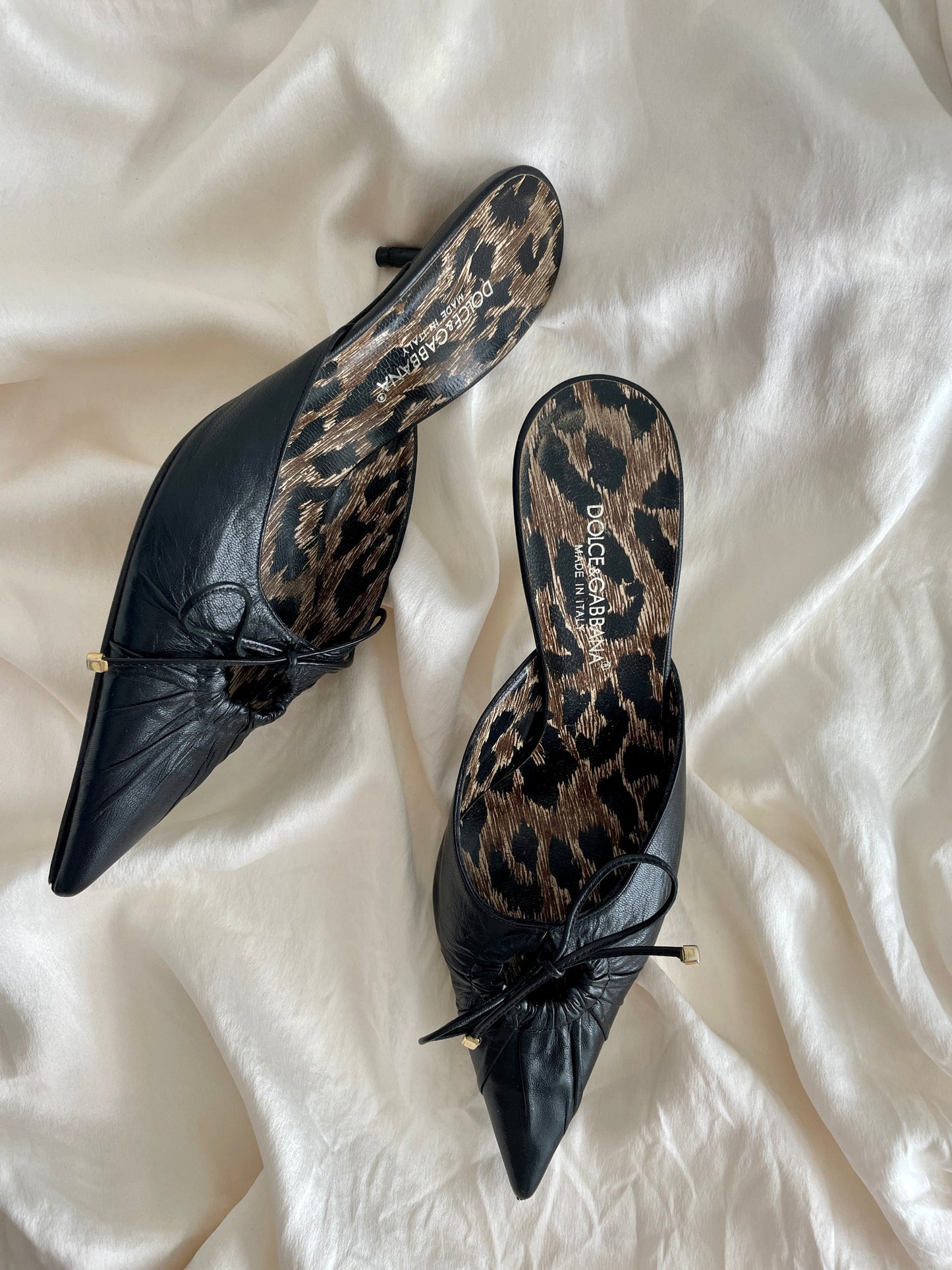 Dolce & Gabanna bow kitten heel mules